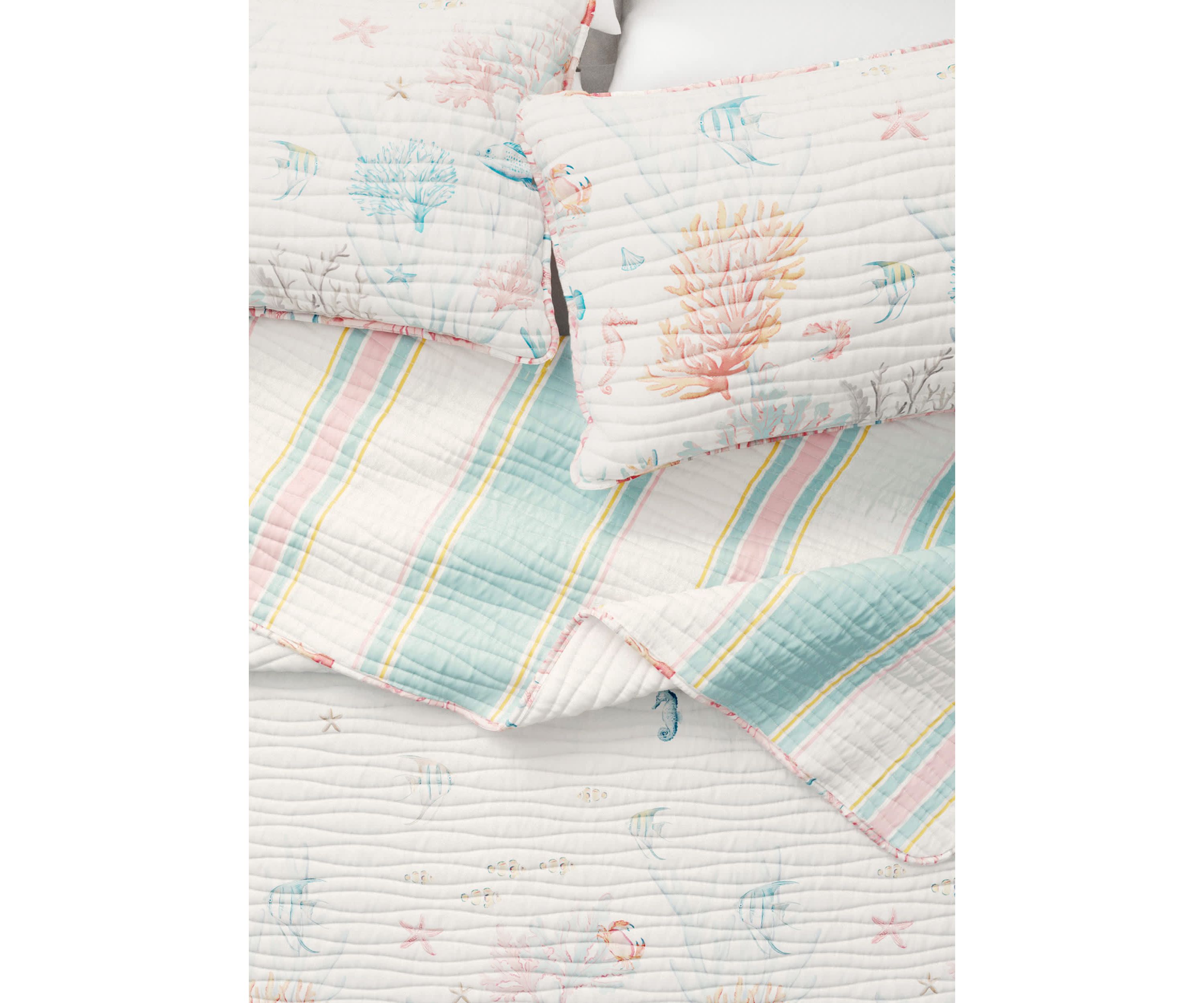 Coral Reef Coastal Quilt Set