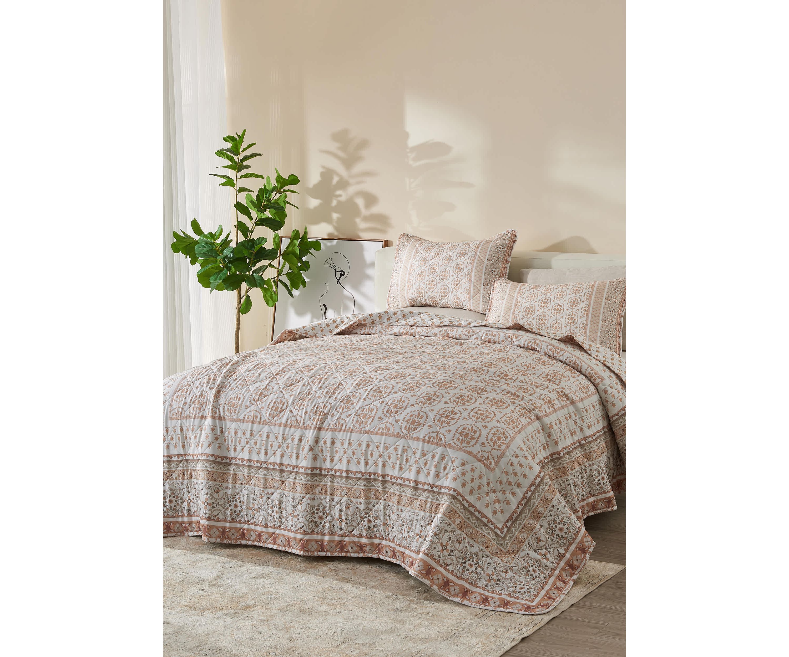 Patina Vie Maison Boho Inspired Printed Quilt & Sham Set