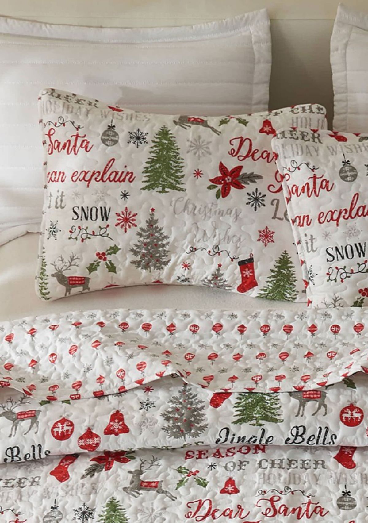 Holiday Printed Microfiber Quilt Set With Shams