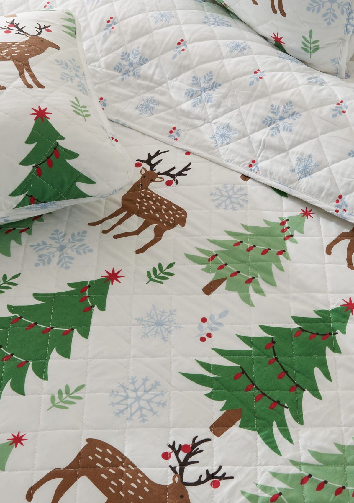 Christmas Trees Microfiber Quilt Set With Shams