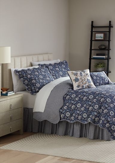 Indira Comforter Set
