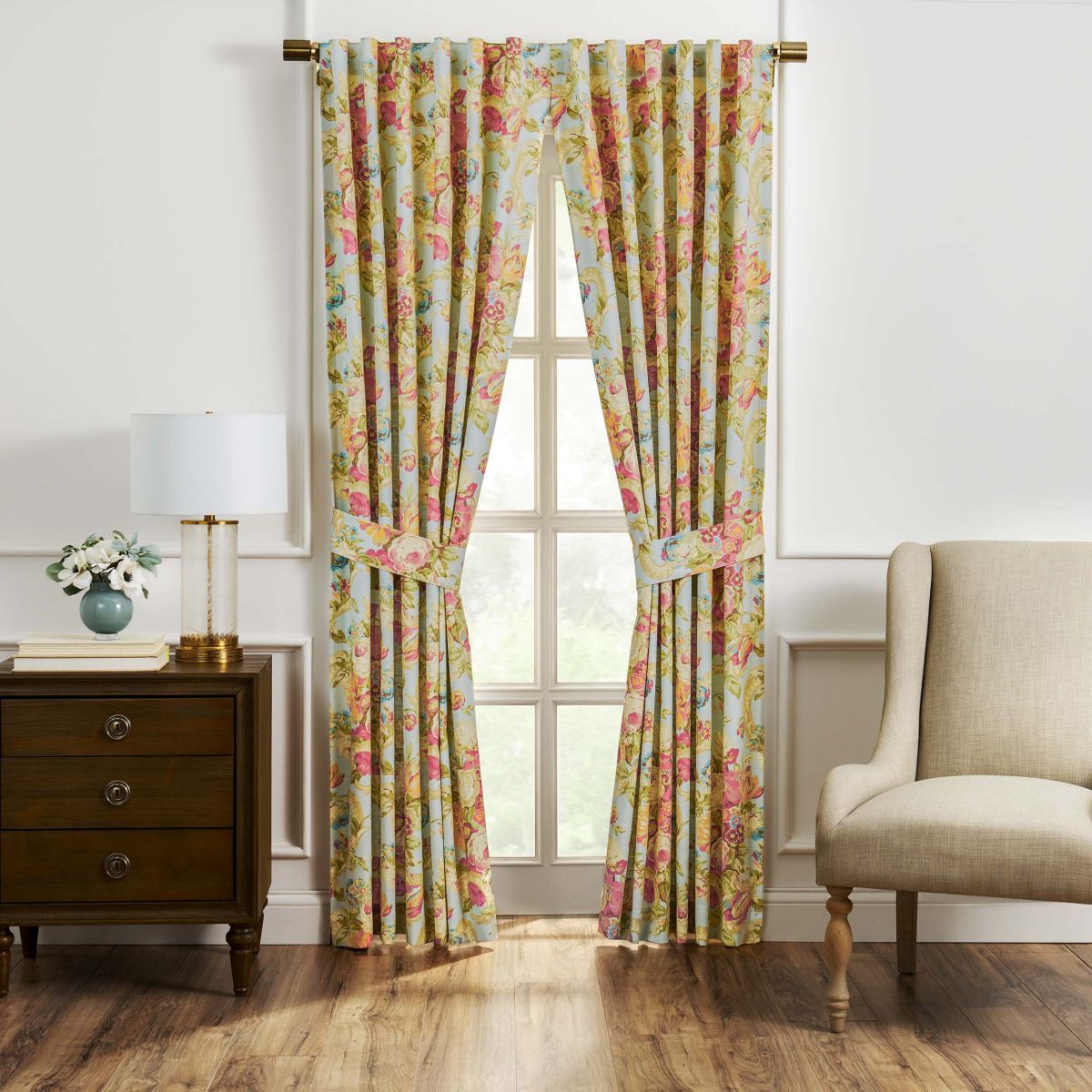 Spring Bling Vapor 100% Cotton Window Panel