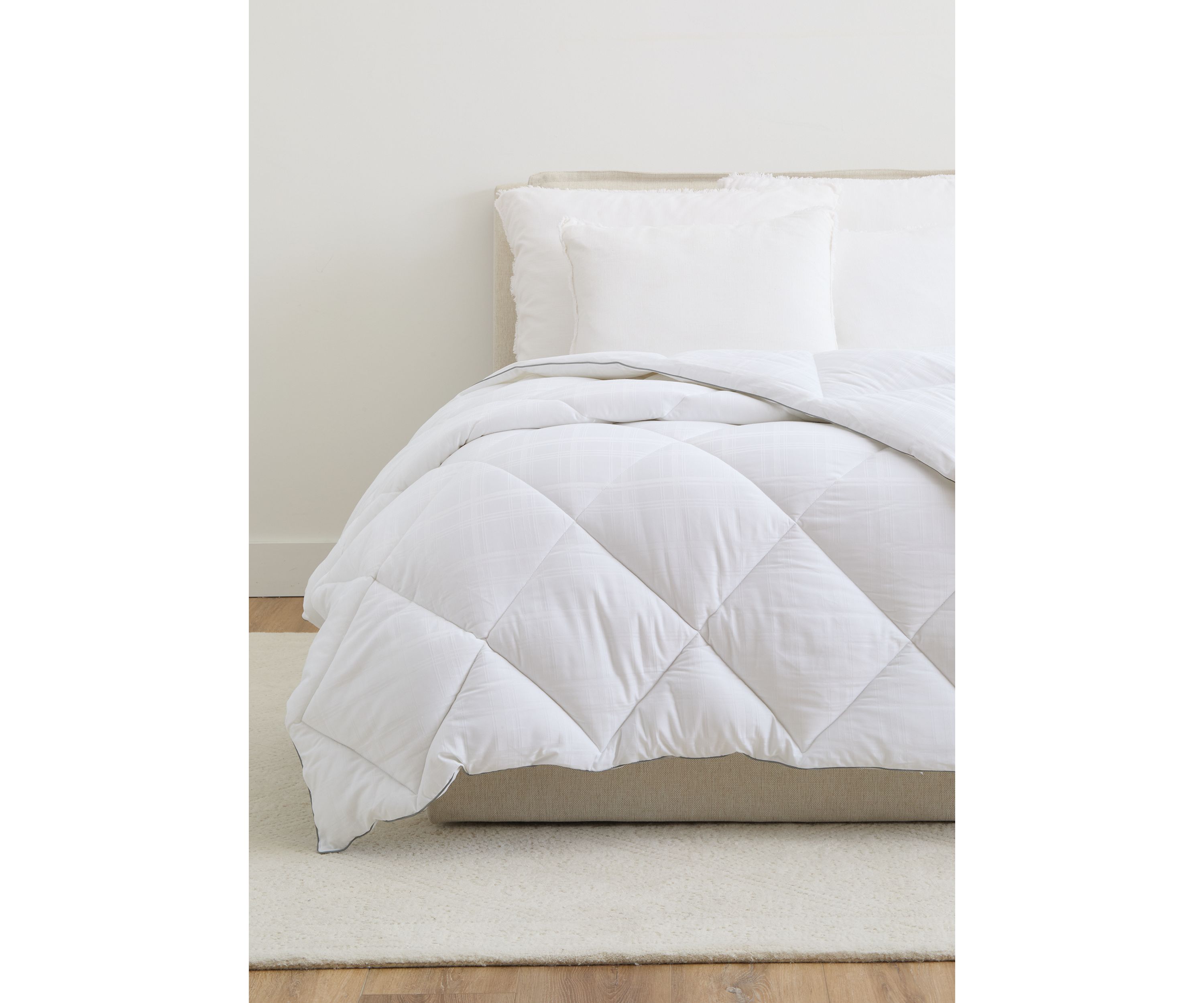Down Diamond Alternative Comforter 