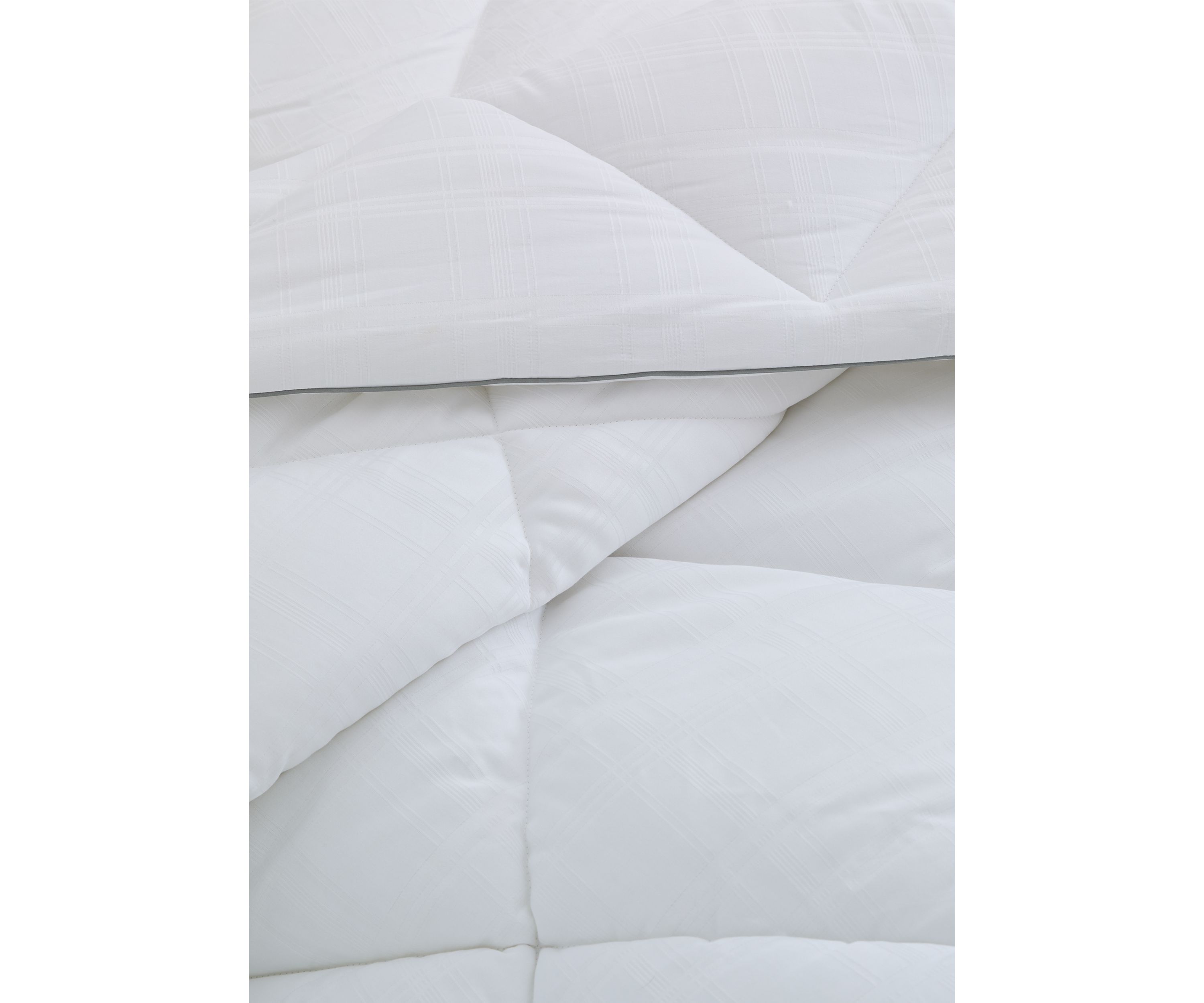 Down Diamond Alternative Comforter 
