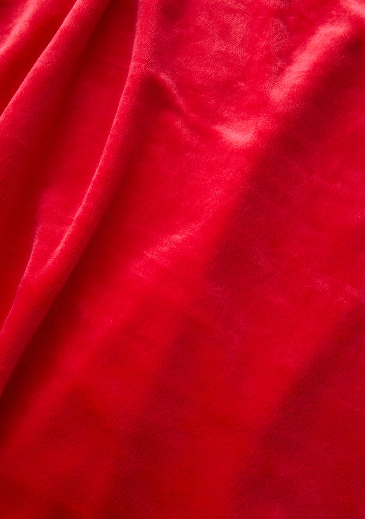 	  Solid Holiday Plush Throw Blanket 