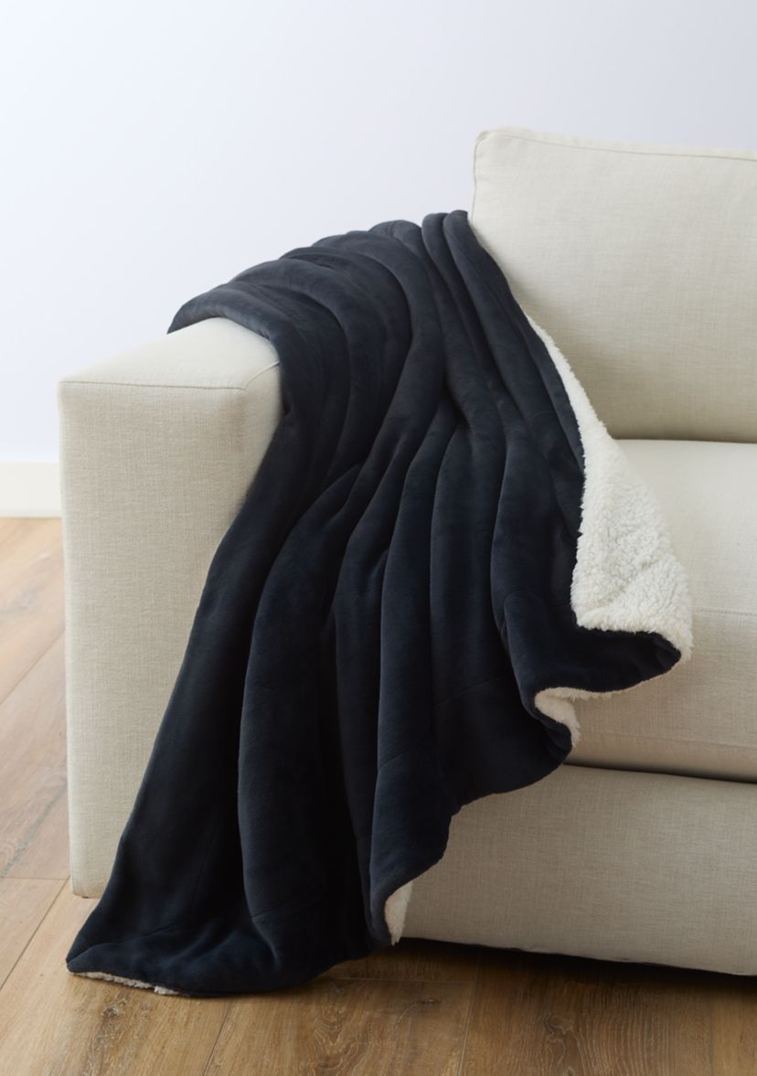 Holiday Solid Sherpa Throw Blanket