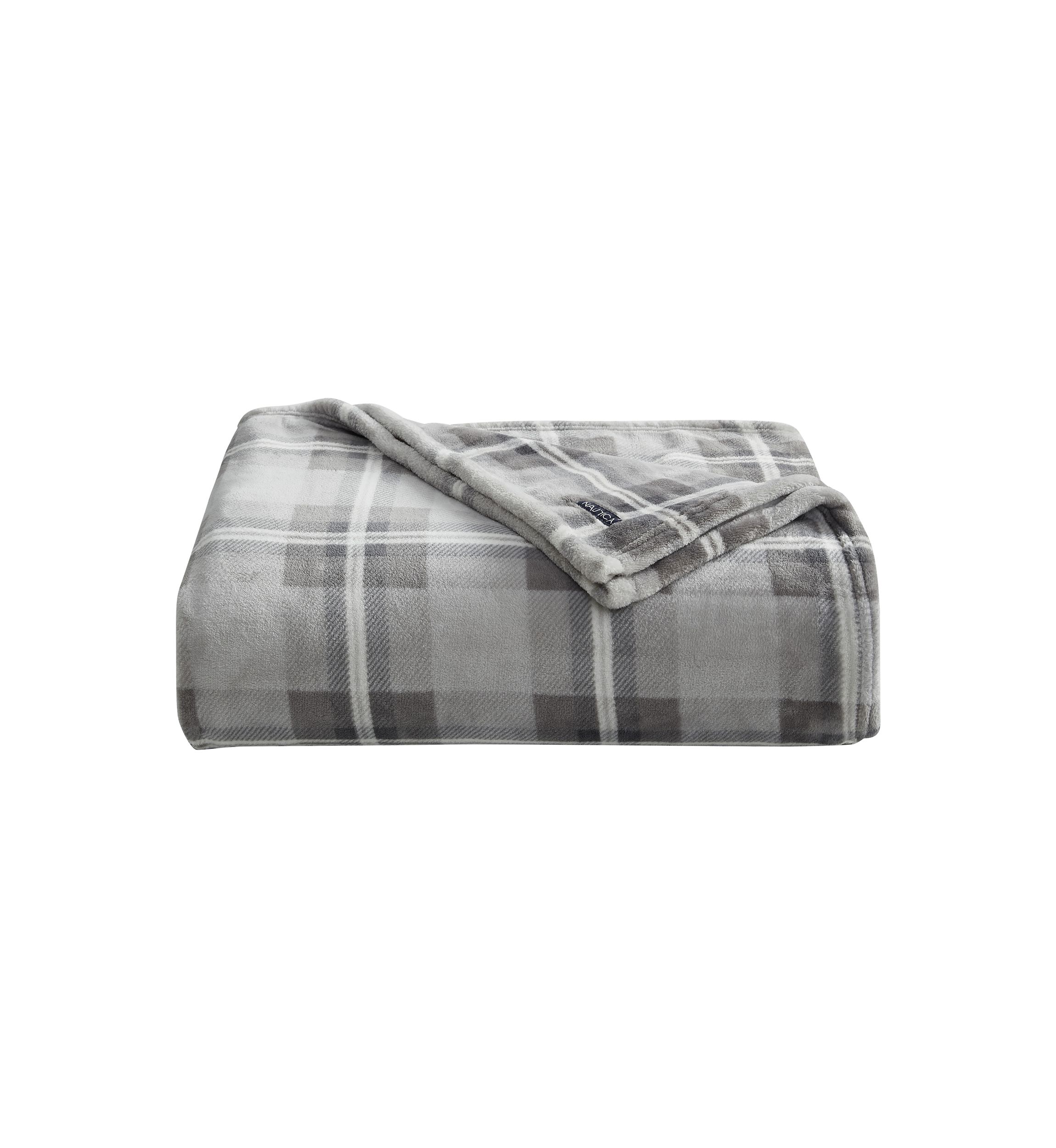 Lewes Plush Blanket