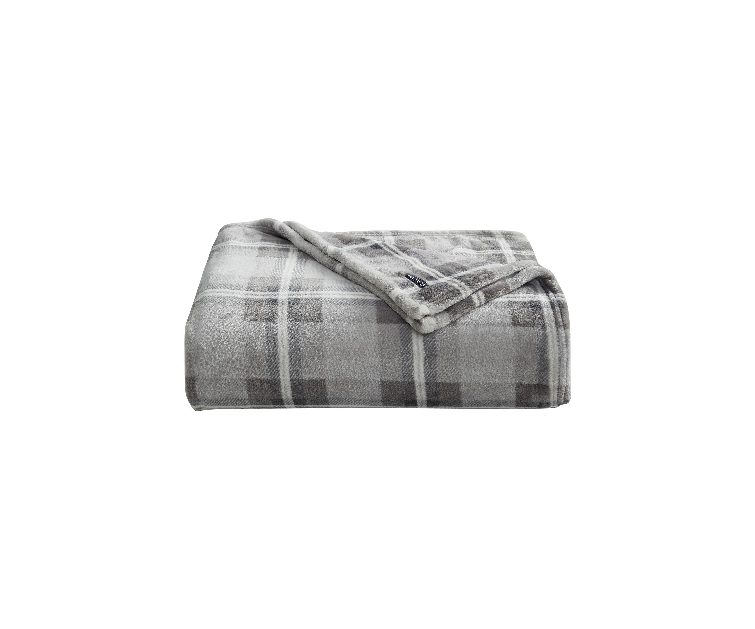 Lewes Plush Blanket