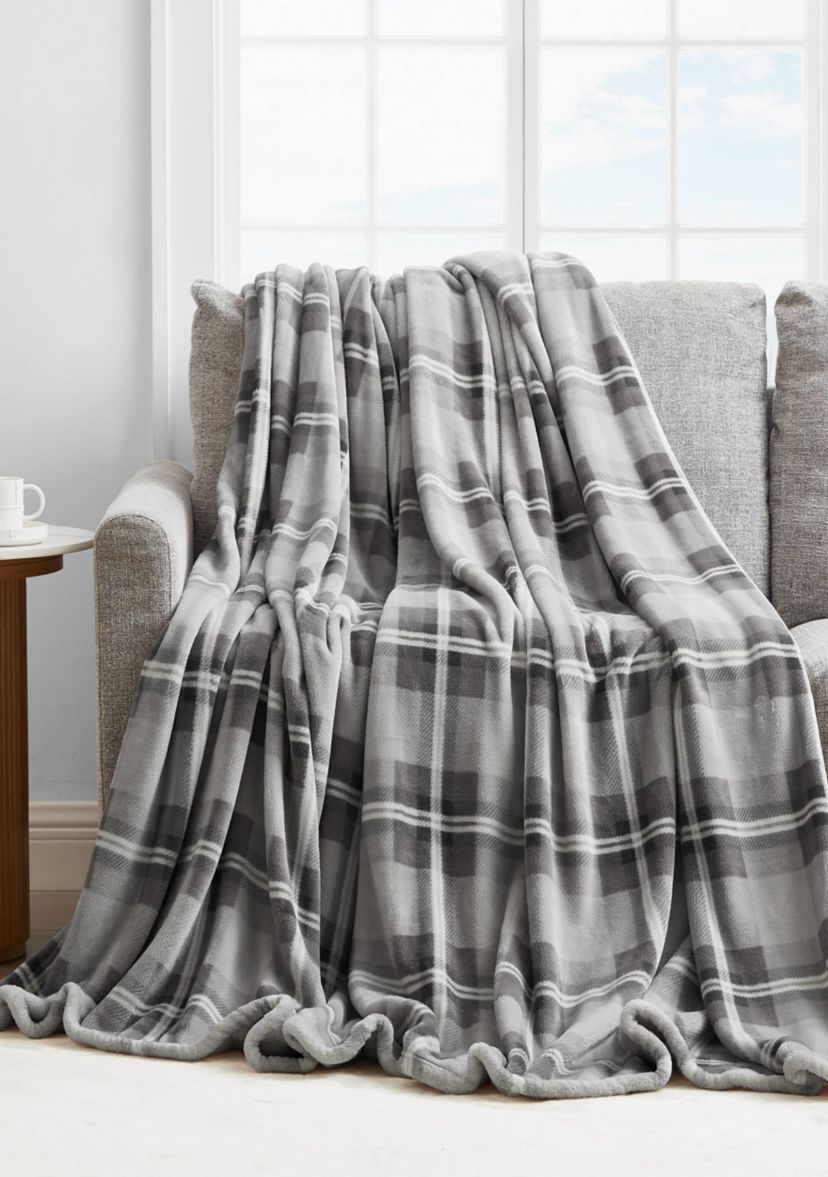 Lewes Plush Blanket