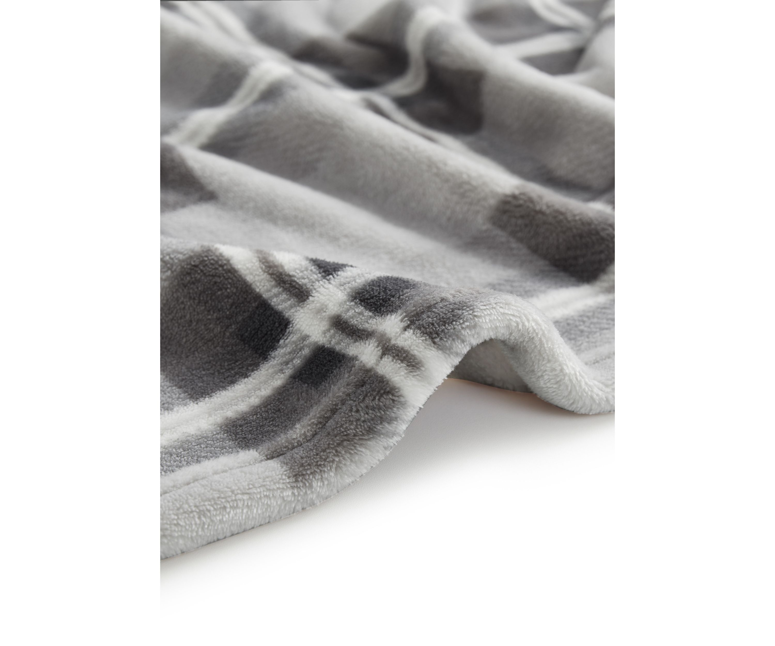 Lewes Plush Blanket