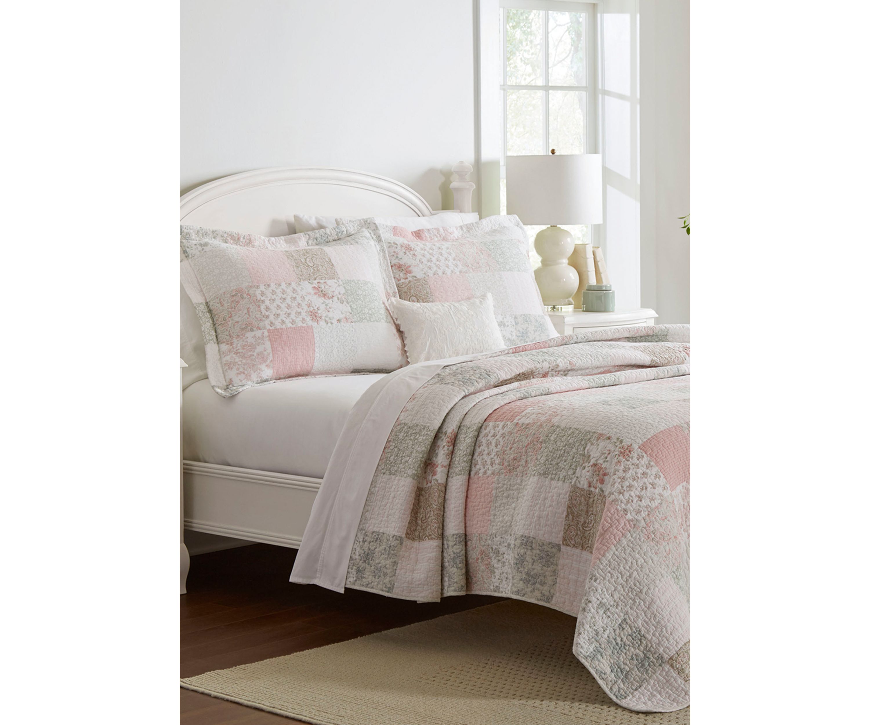 Celina Patchwork 3-Piece Floral Cotton Quilt Set