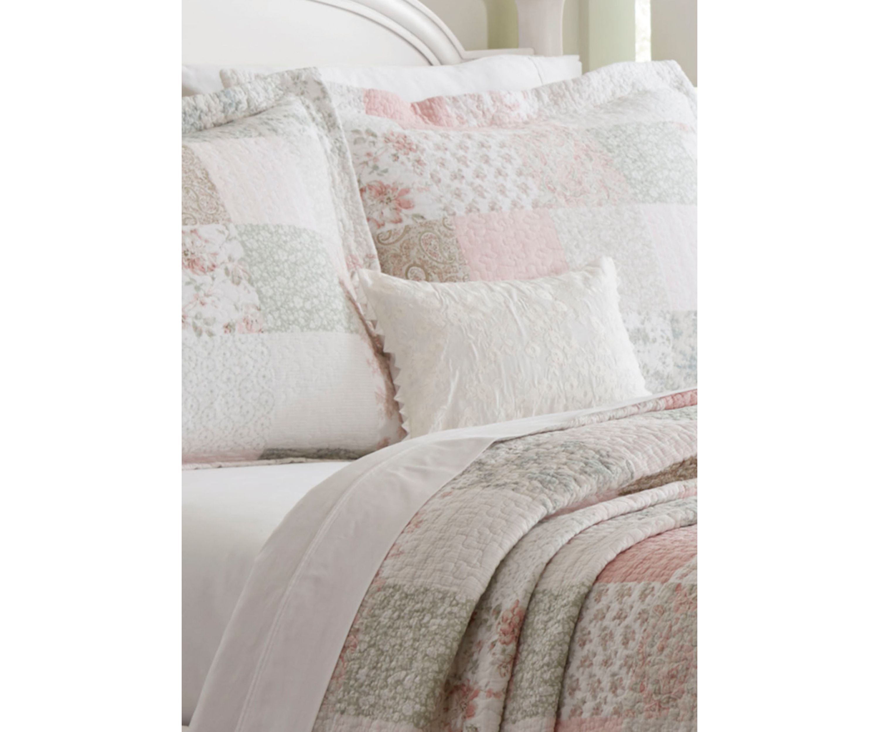 Celina Patchwork 3-Piece Floral Cotton Quilt Set