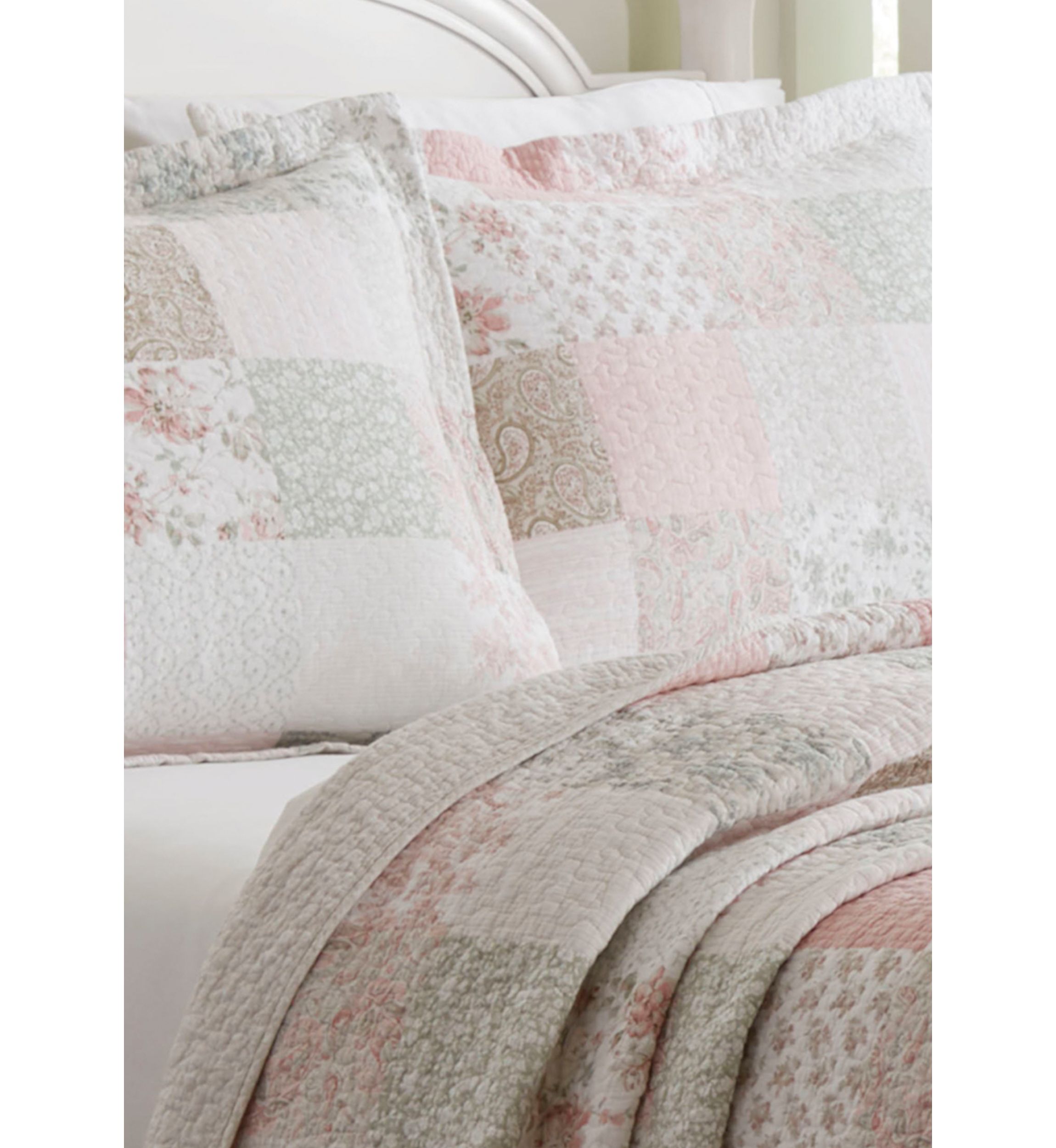 Celina Patchwork 2-Piece Floral Cotton Quilt Set