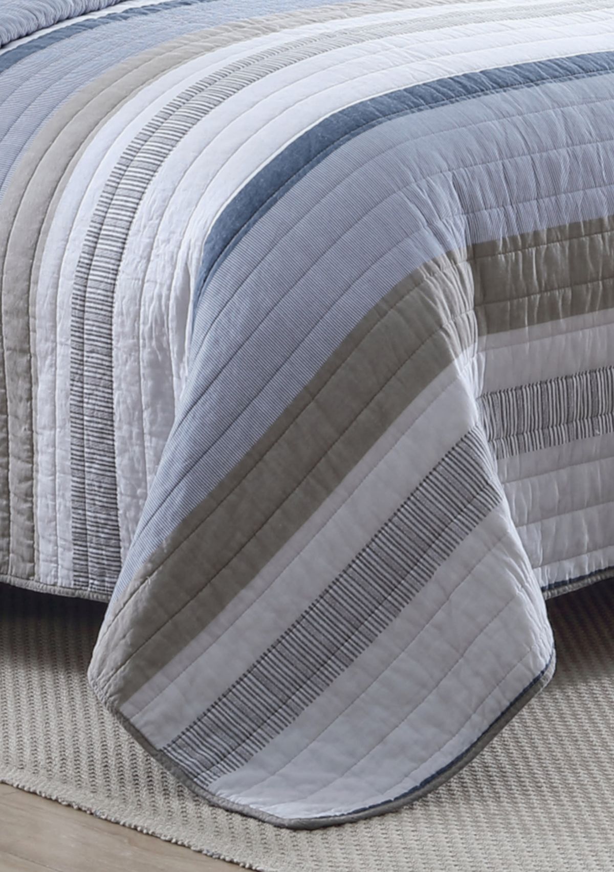 Galewood Cotton Quilt Set