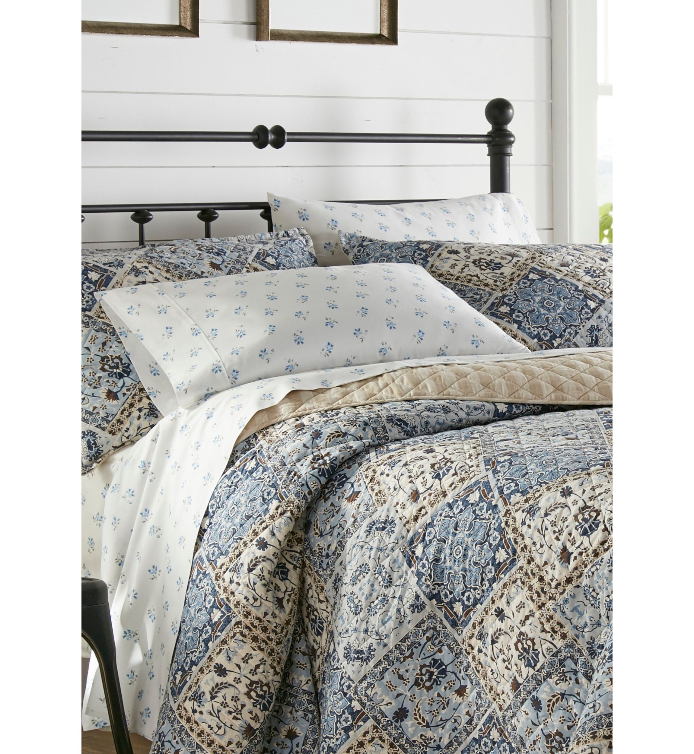Arell 3-Piece Floral Cotton Quilt Set