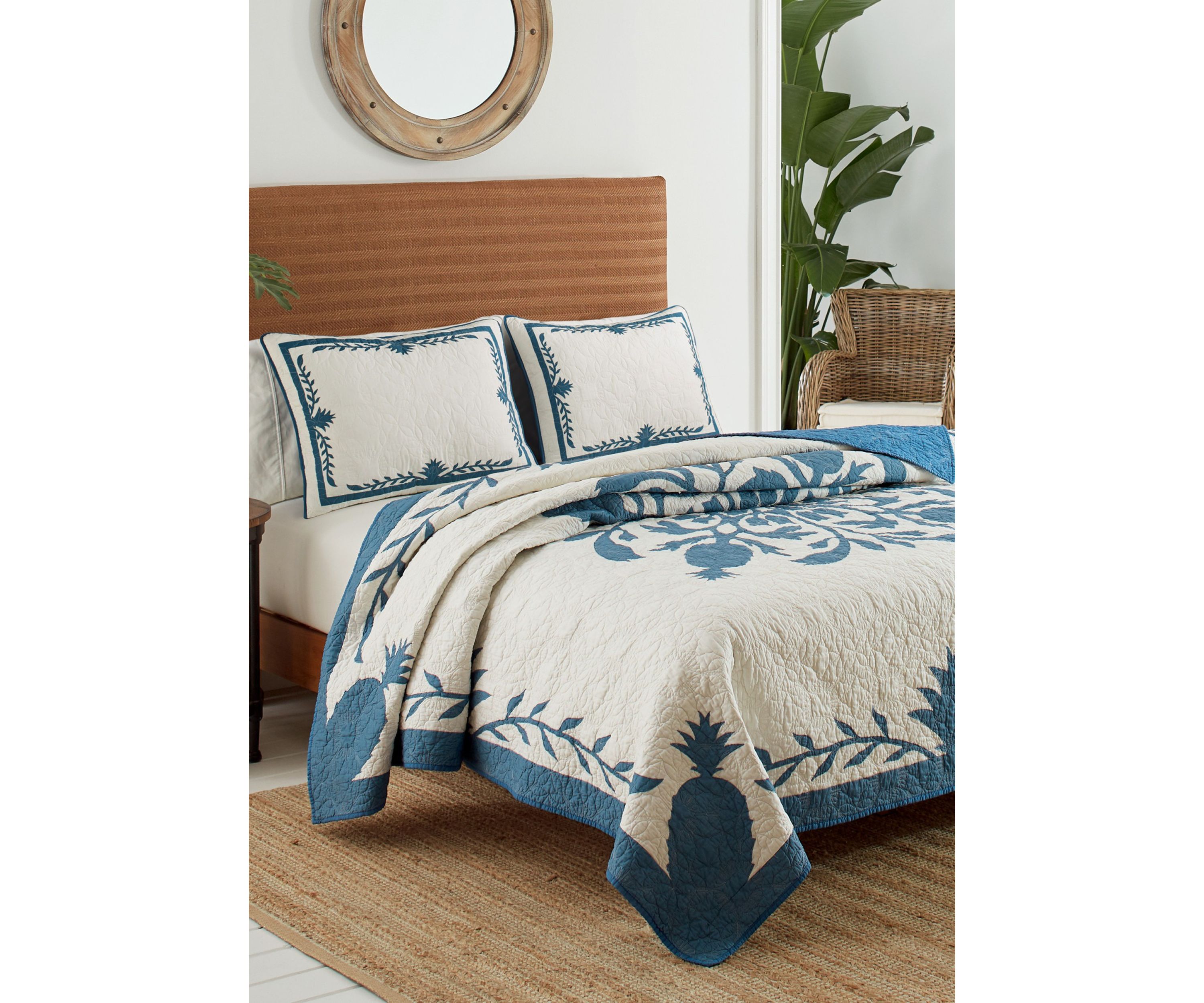 Aloha Pineapple Cotton Quilt