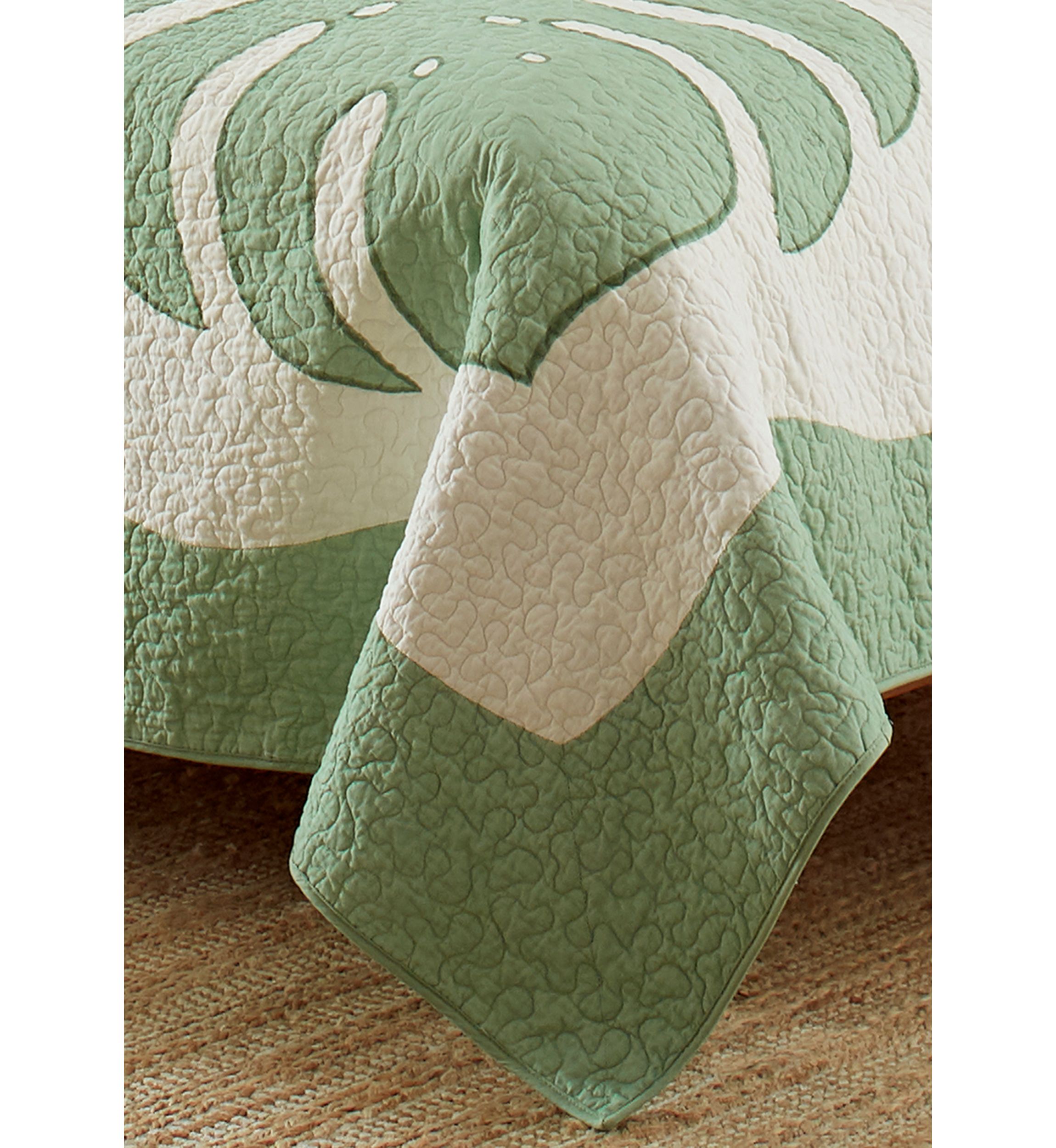 Molokai 1-Piece Floral Cotton Quilt