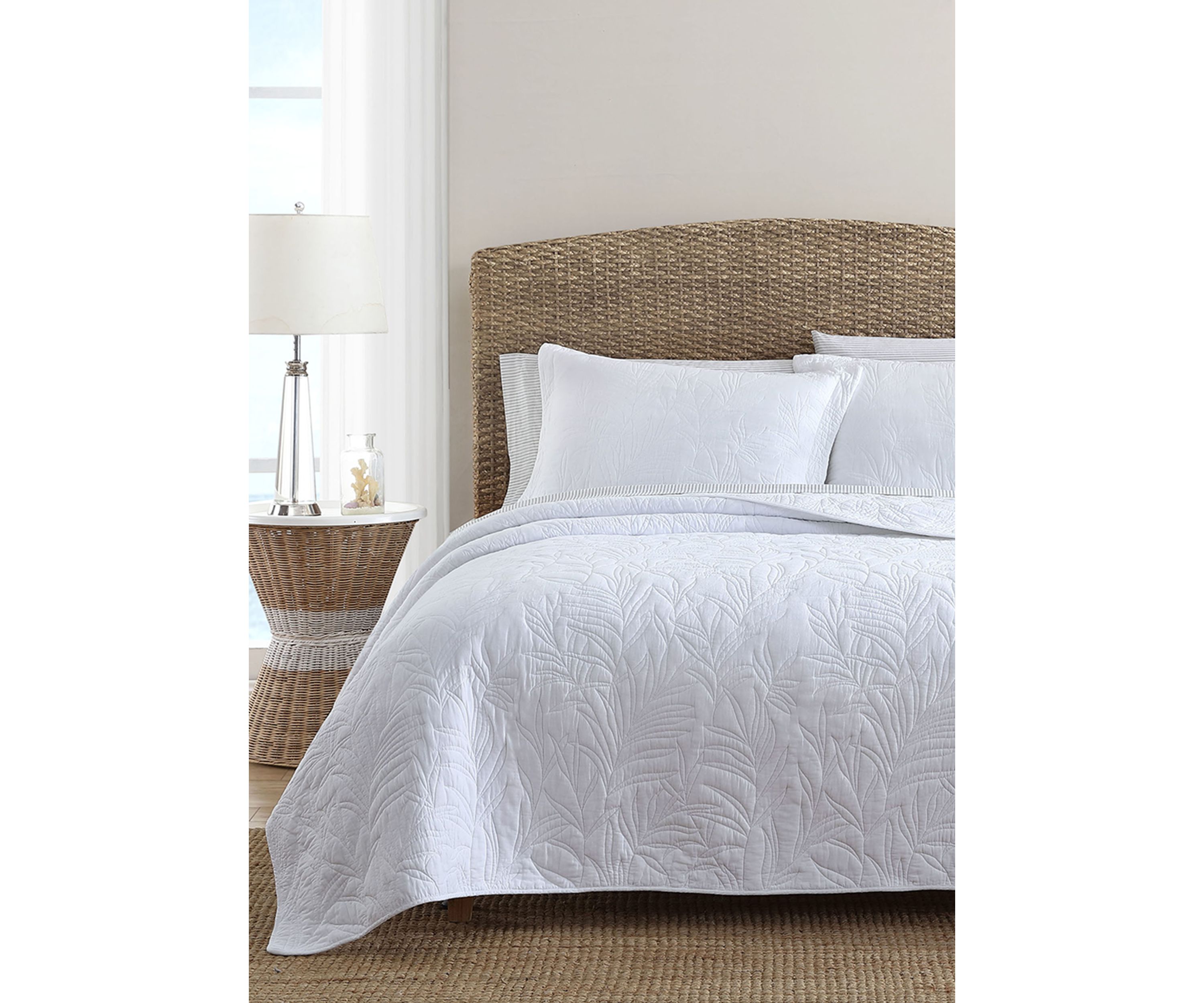 Solid Costa Sera Cotton Quilt