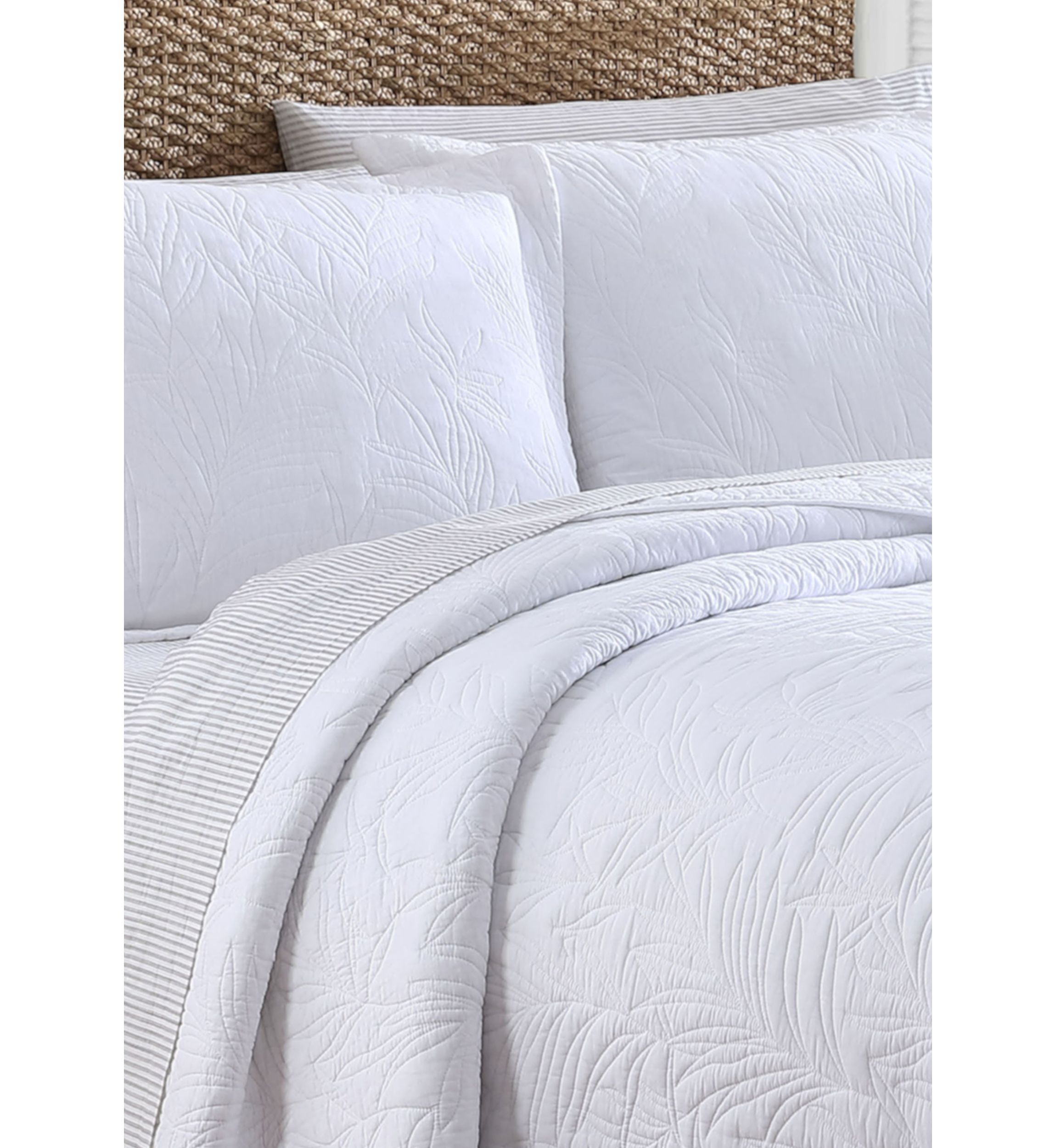 Solid Costa Sera Cotton Quilt