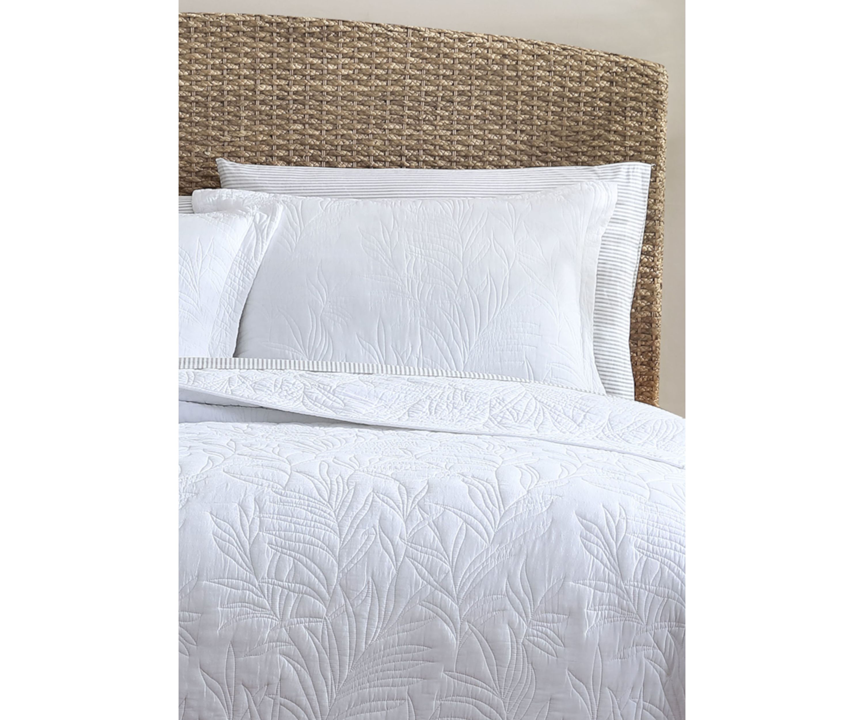 Solid Costa Sera Cotton Quilt