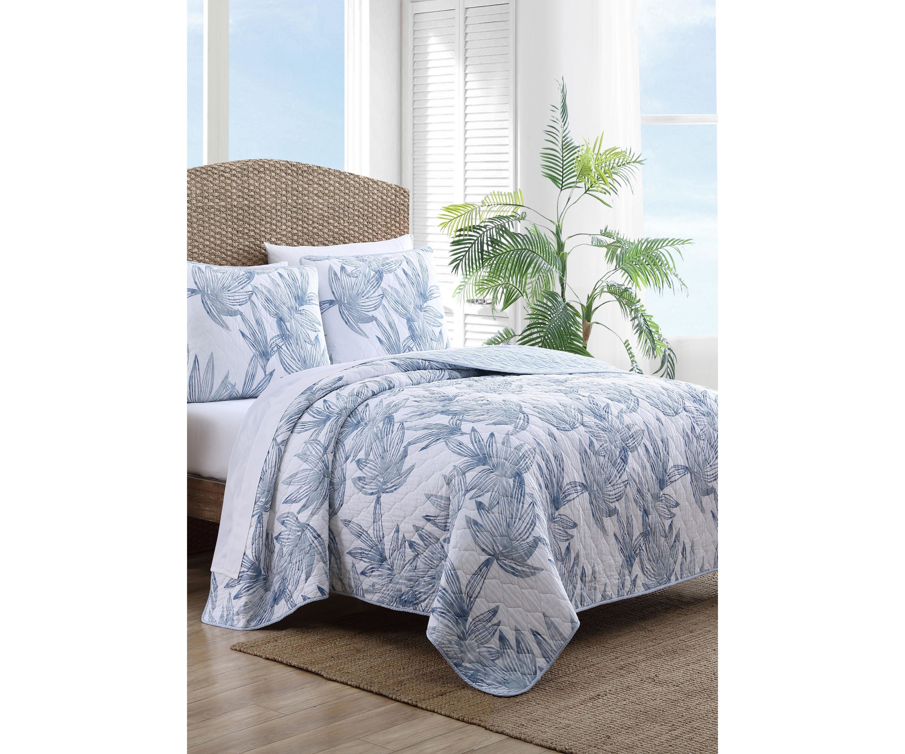 Kayo 3-Piece Floral Cotton Quilt Set
