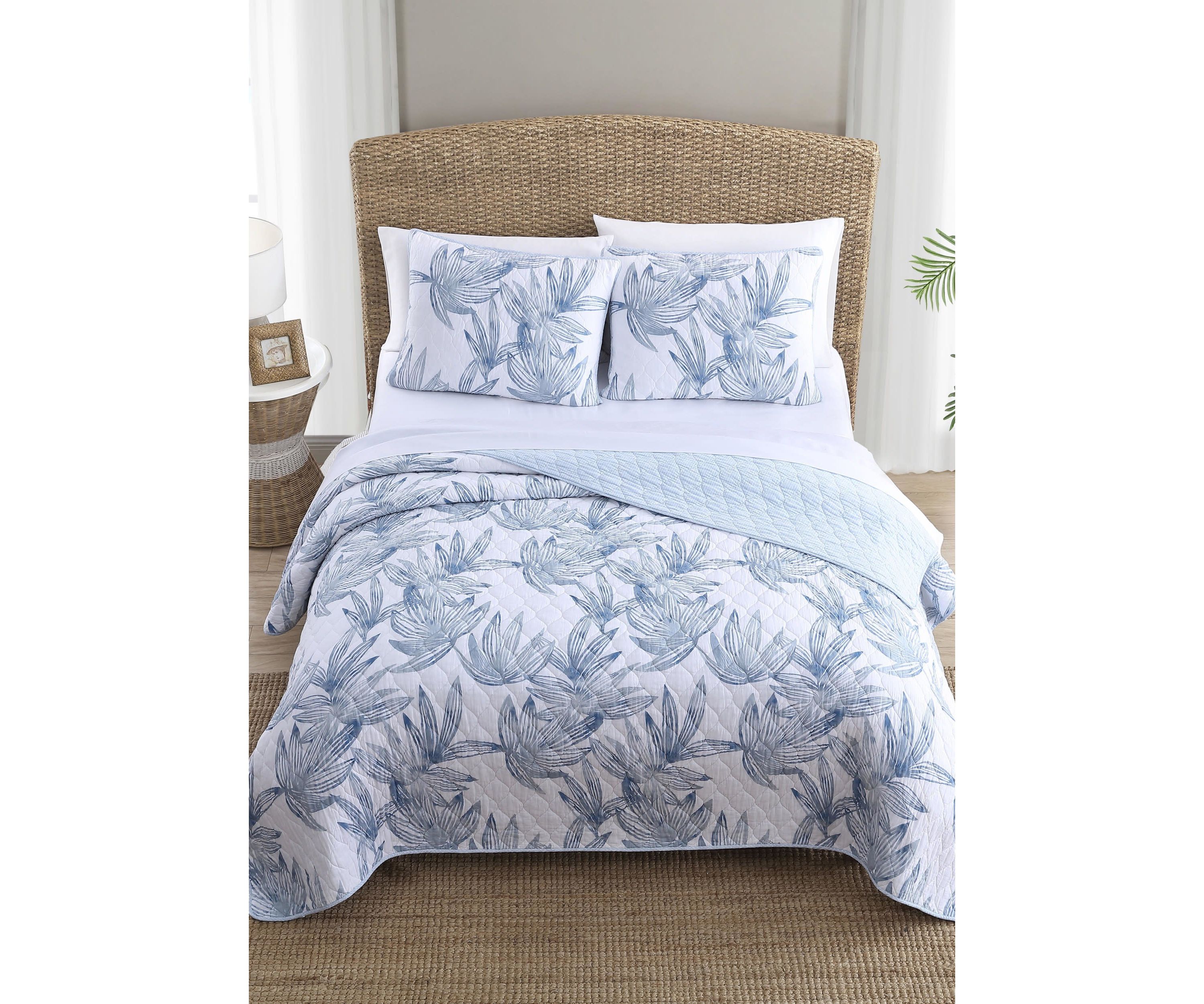 Kayo 3-Piece Floral Cotton Quilt Set