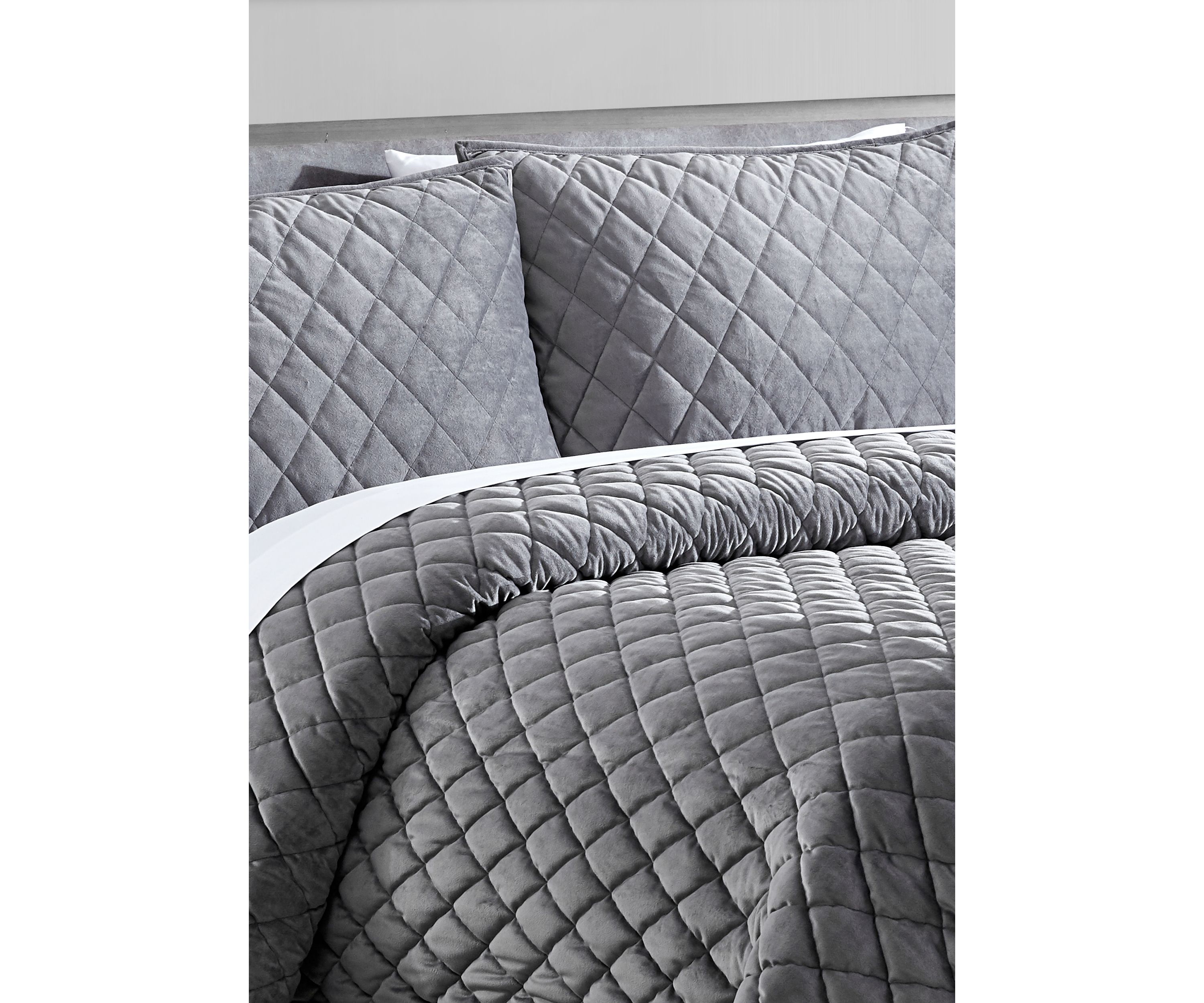 Diamond Velvet Quilt Set