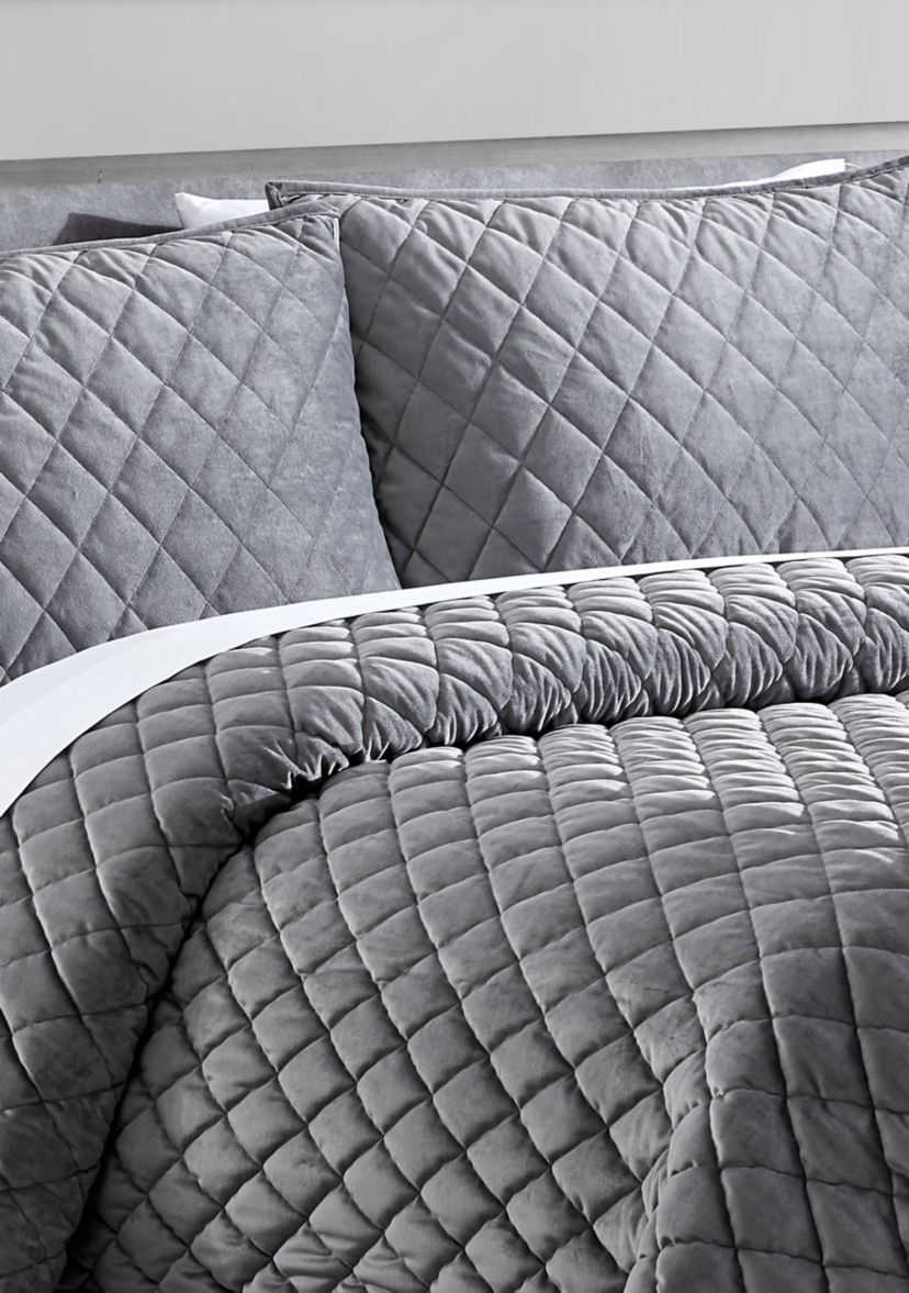 Diamond Velvet Quilt Set