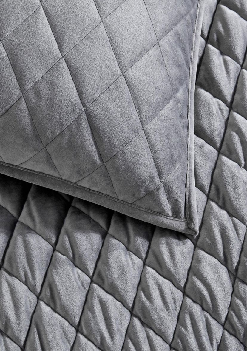 Diamond Velvet Quilt Set