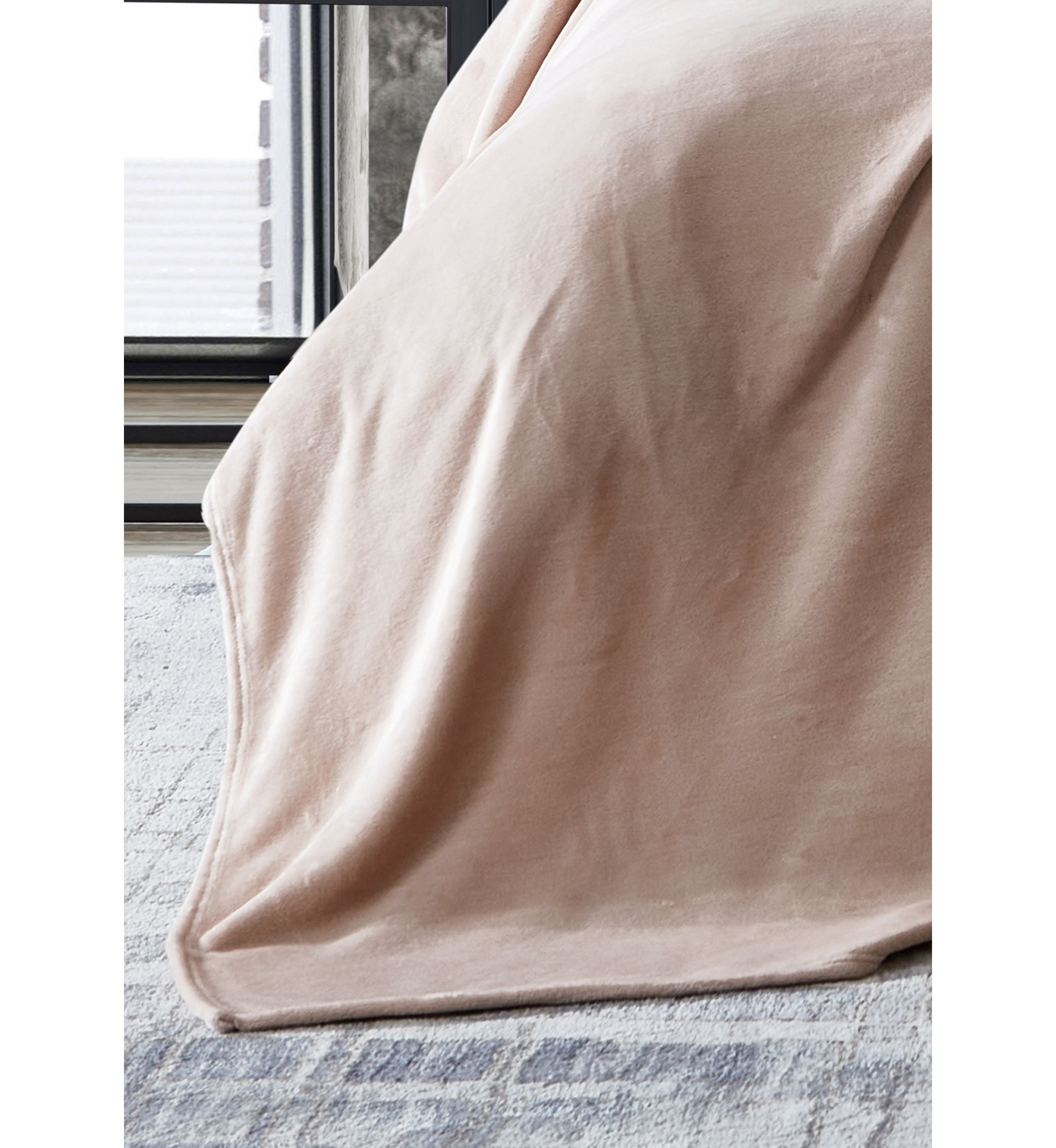 Reaction Solid Ultra Soft Plush 1-Piece Full/Queen Blanket