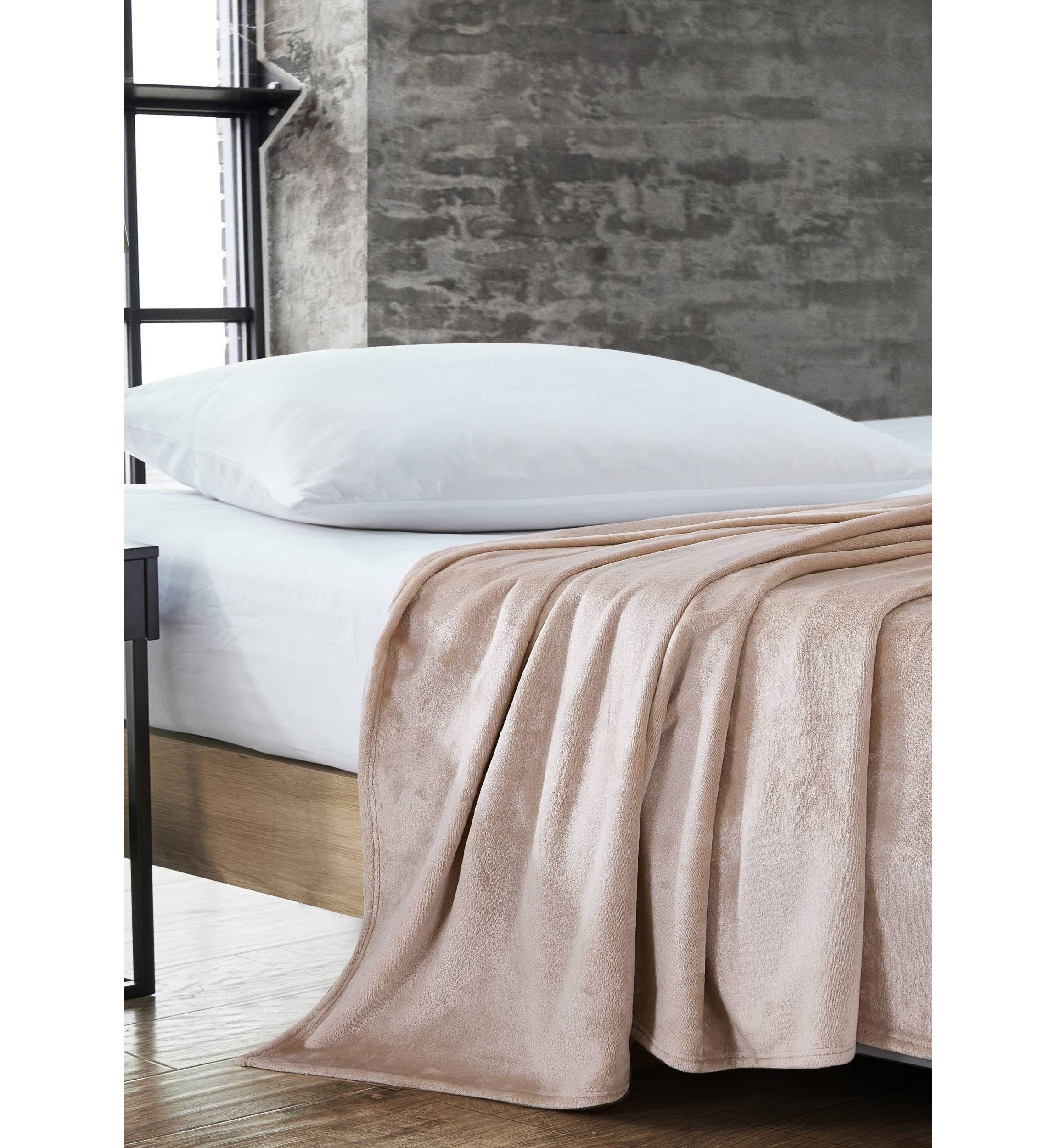 Reaction Solid Ultra Soft Plush 1-Piece Full/Queen Blanket