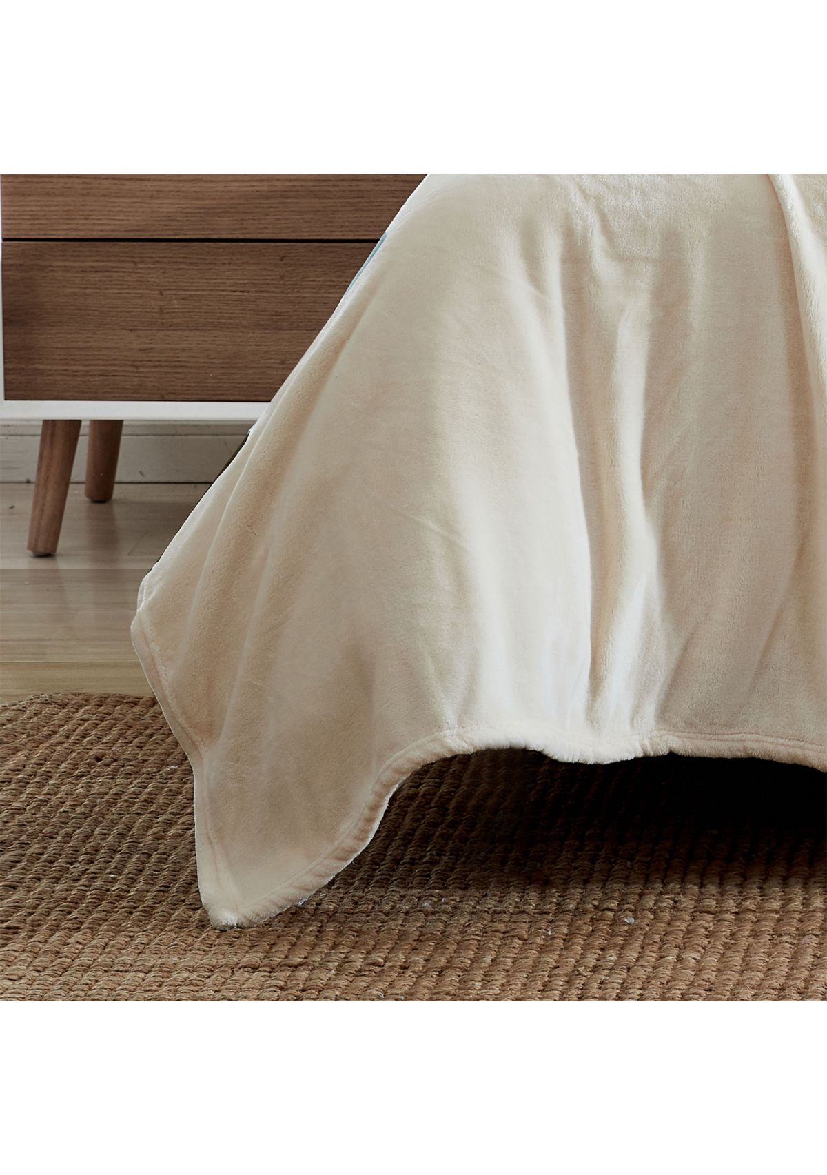 Ultra Soft Plush 1-Piece Solid Blanket