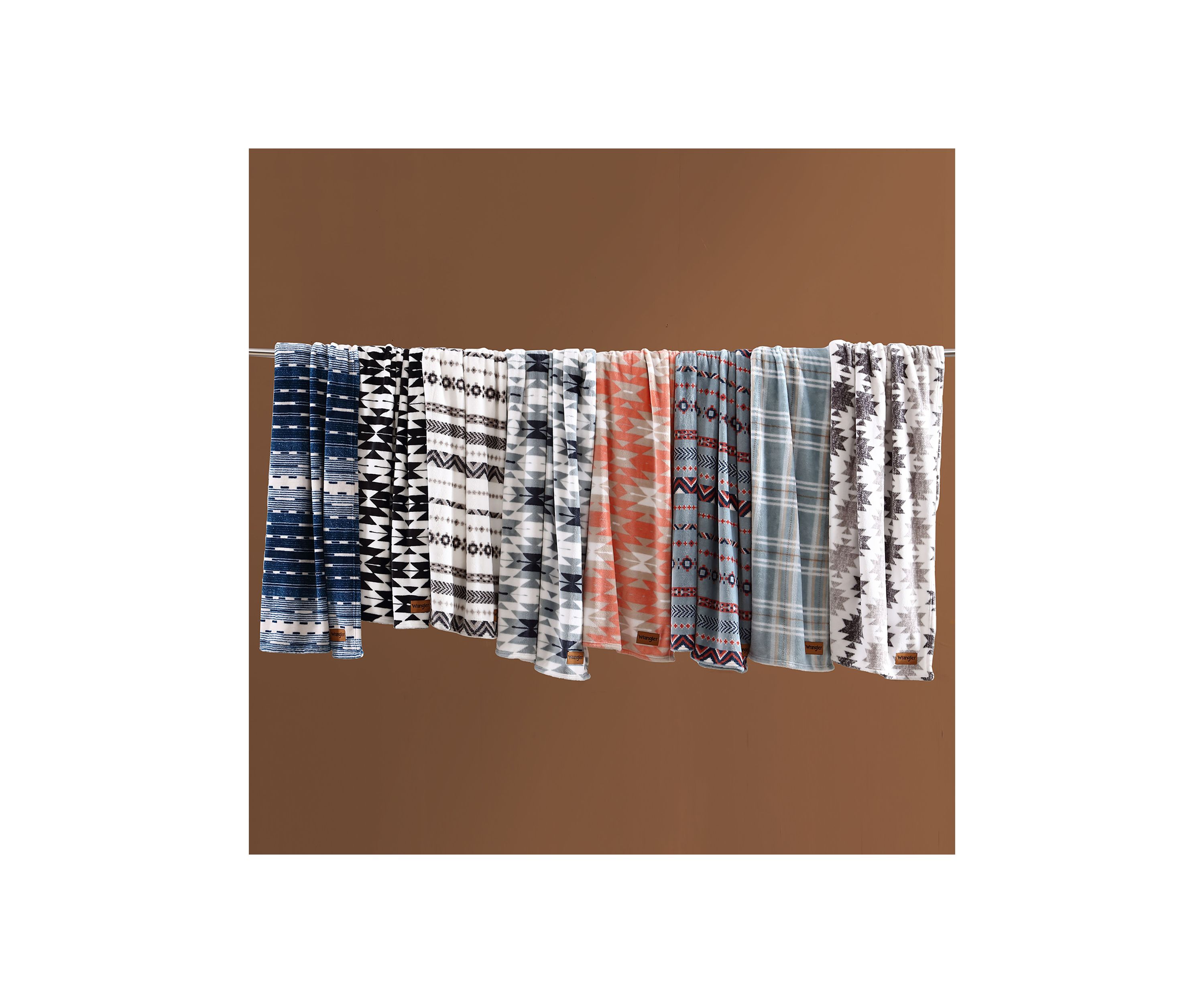 Diamond Trail Microfiber Throw Blanket