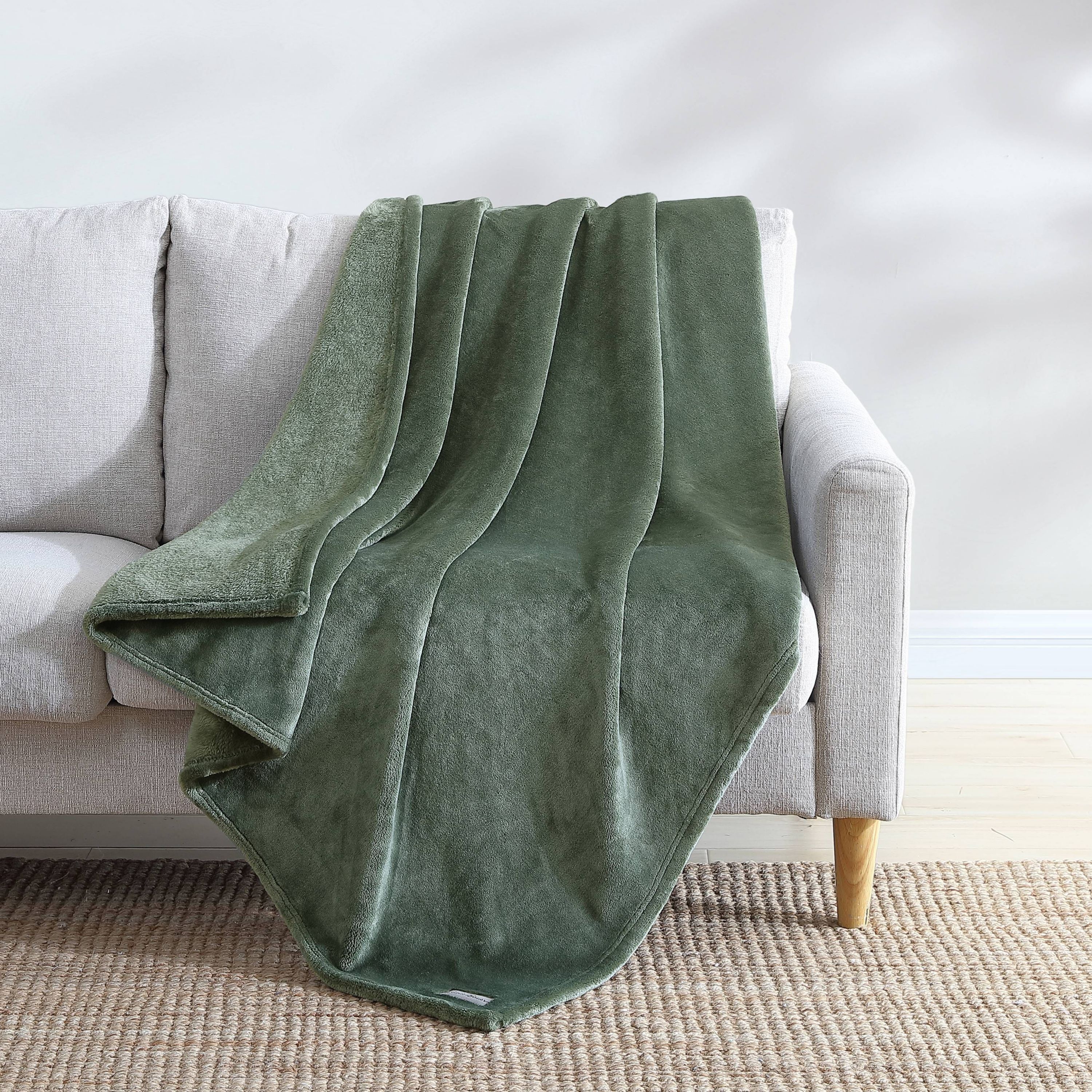 Ultra Lux Plush Solid Plush Reversible Throw Blanket