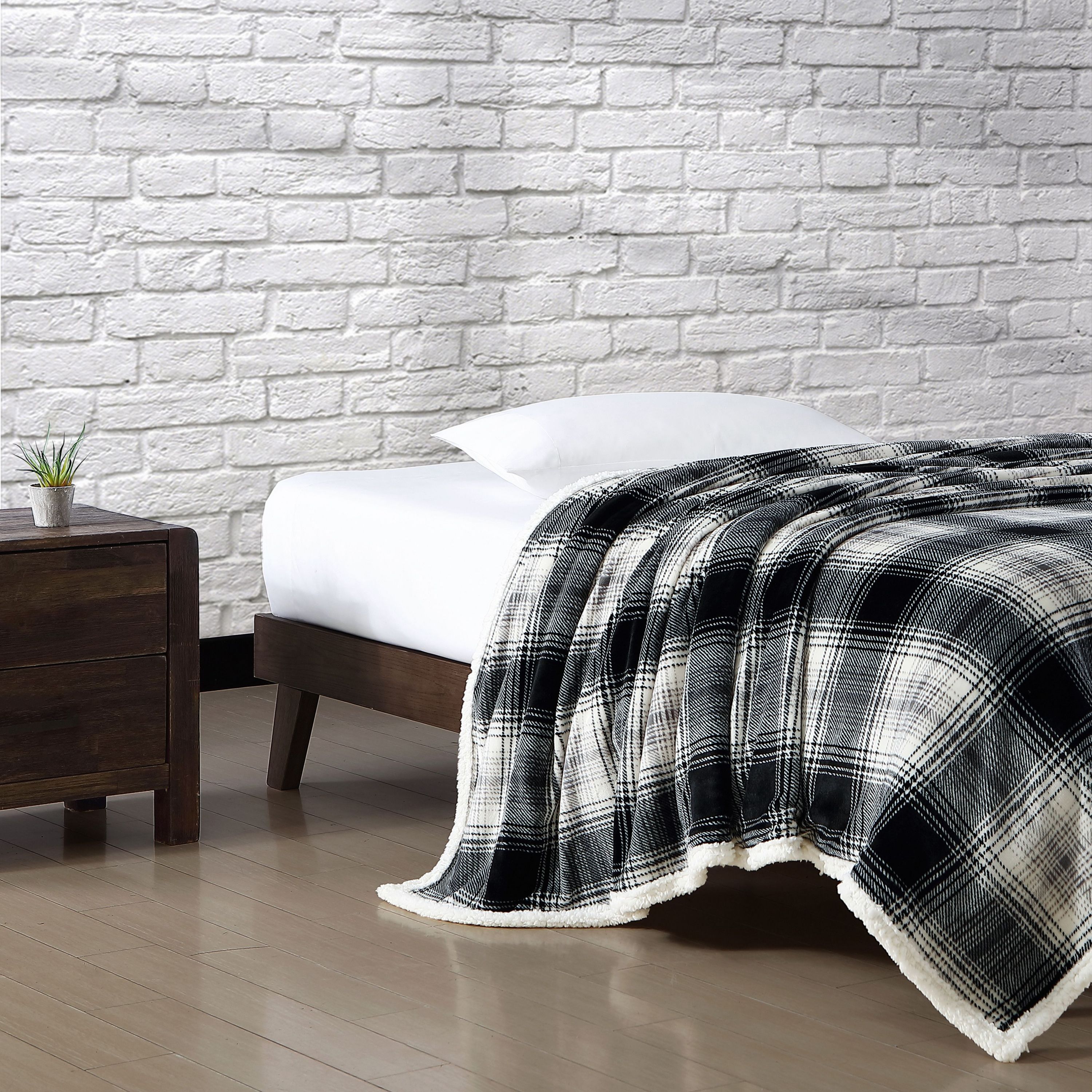 Vail Plaid Ultra Soft Plush Fleece Blanket