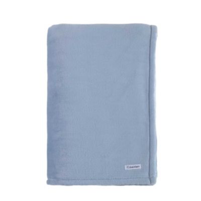 Calvin Klein Core Plush Solid Blue Queen Blanket-1 Piece