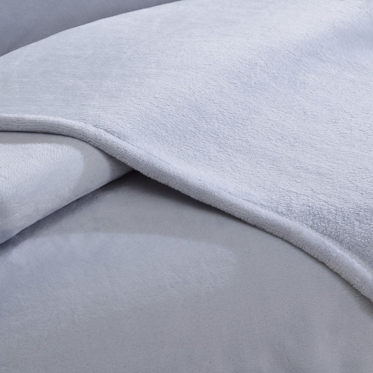 Core Plush Solid Blue Twin Blanket-1 Piece