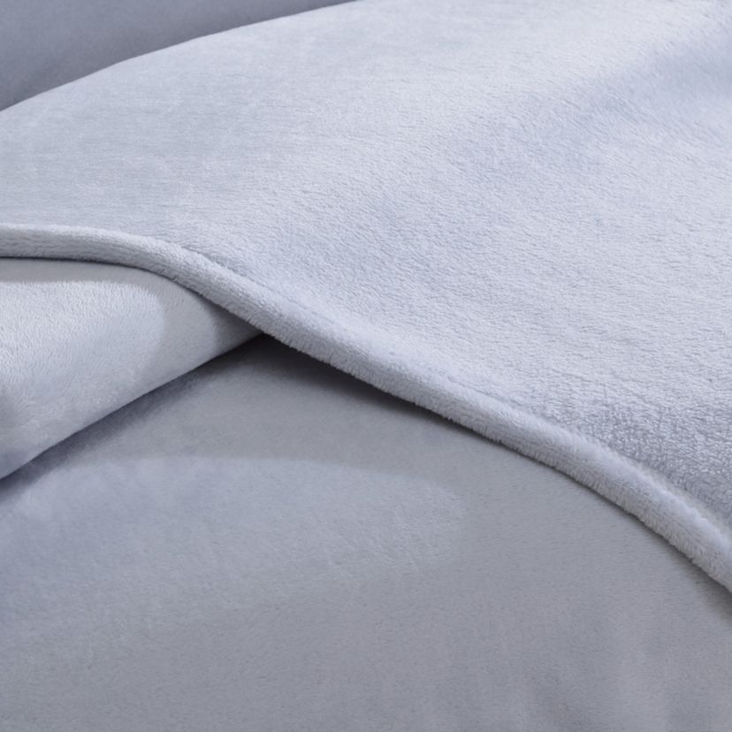 Core Plush Solid Blue Twin Blanket-1 Piece