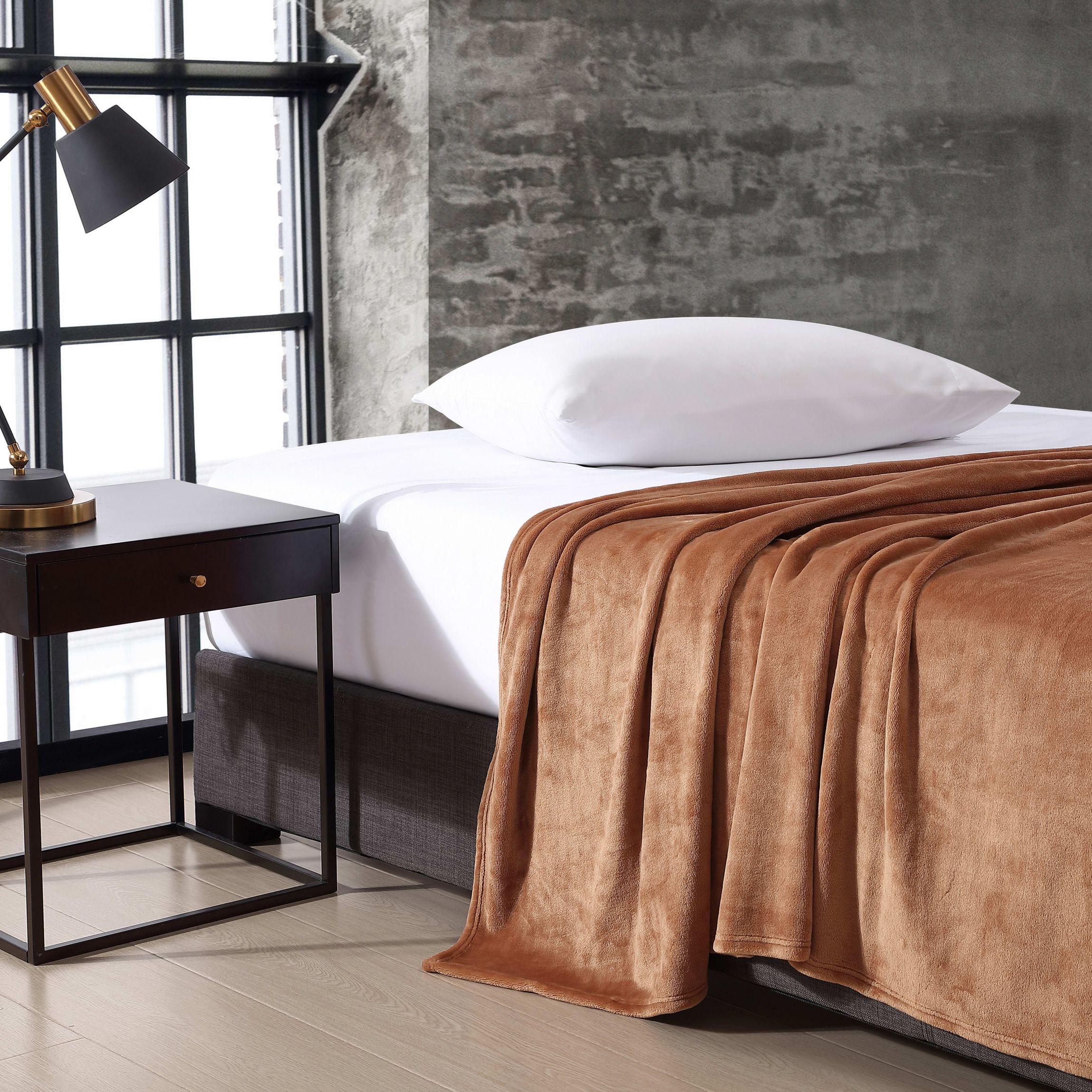 Nautica Solid Microfiber Blanket