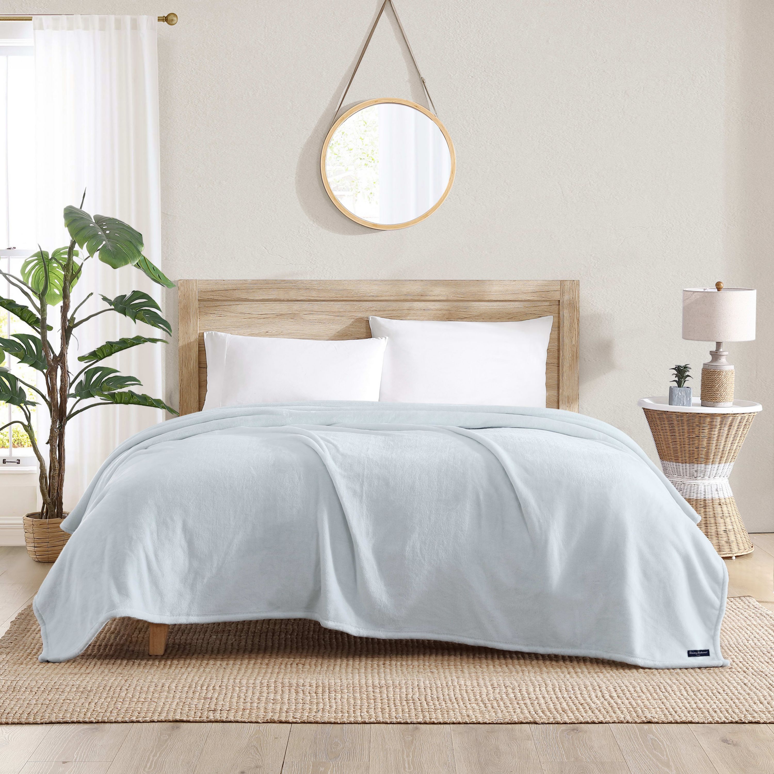 TB Ultra Soft Plush Solid Microfiber Blanket