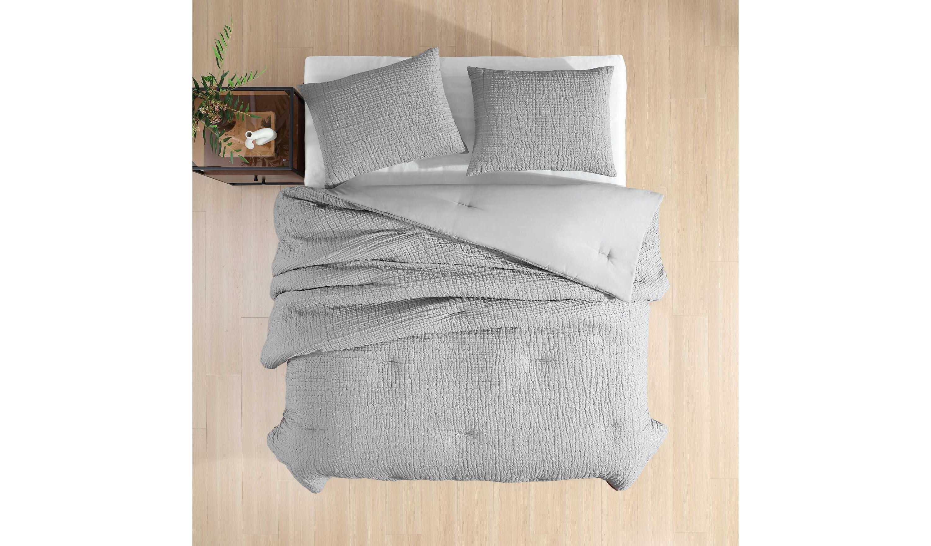 Serenity Wavy Lines Microfiber Duvet Cover Set
