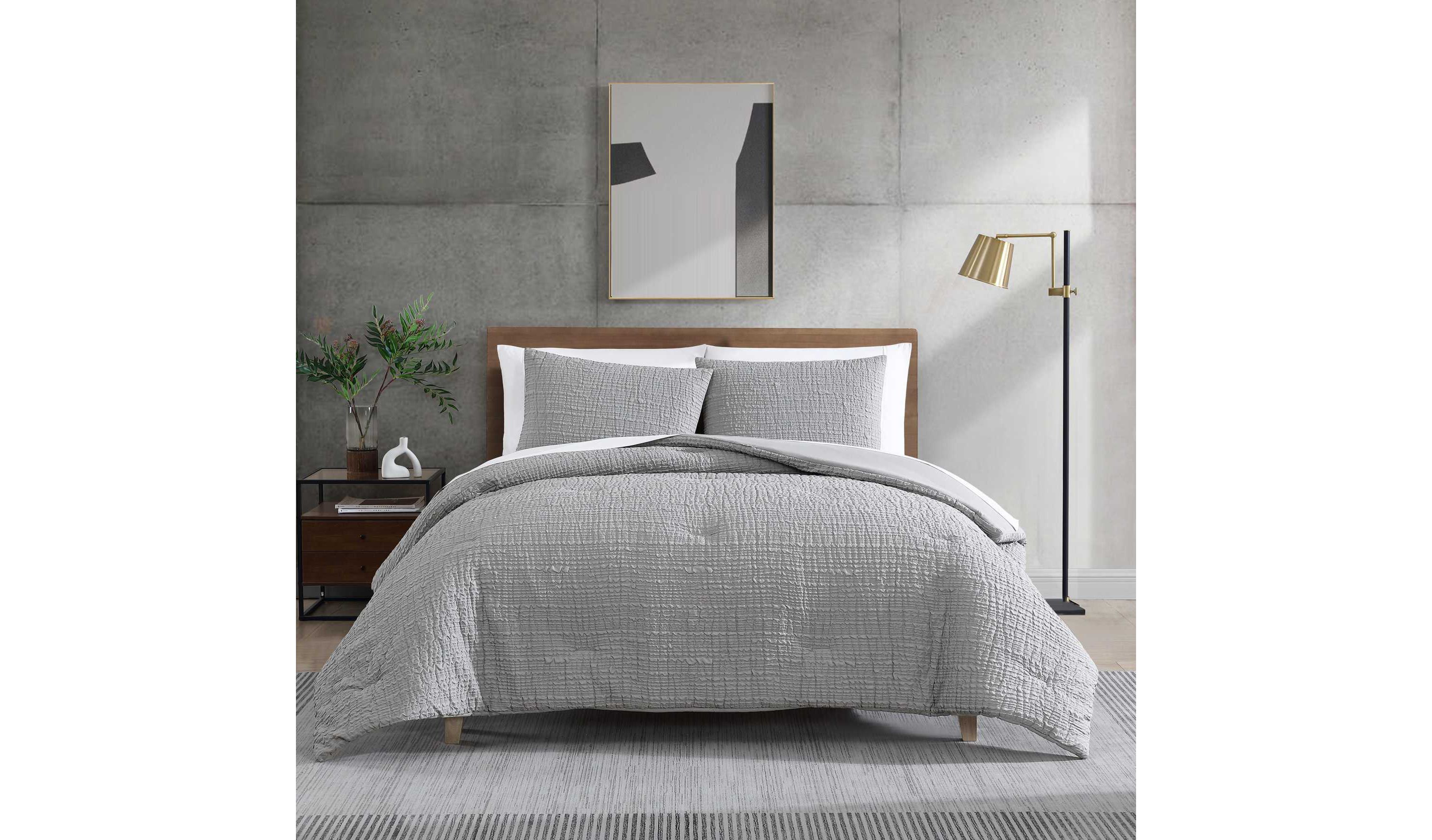 Serenity Wavy Lines Microfiber Duvet Cover Set