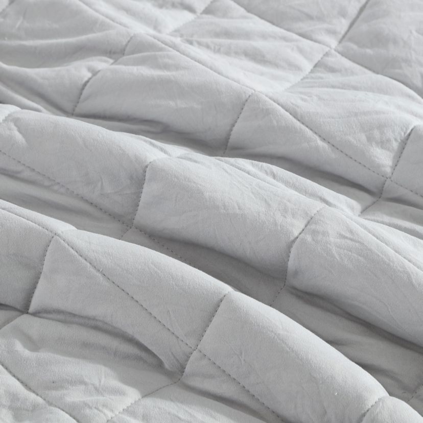 Classic Soft Solid Microfiber Blanket