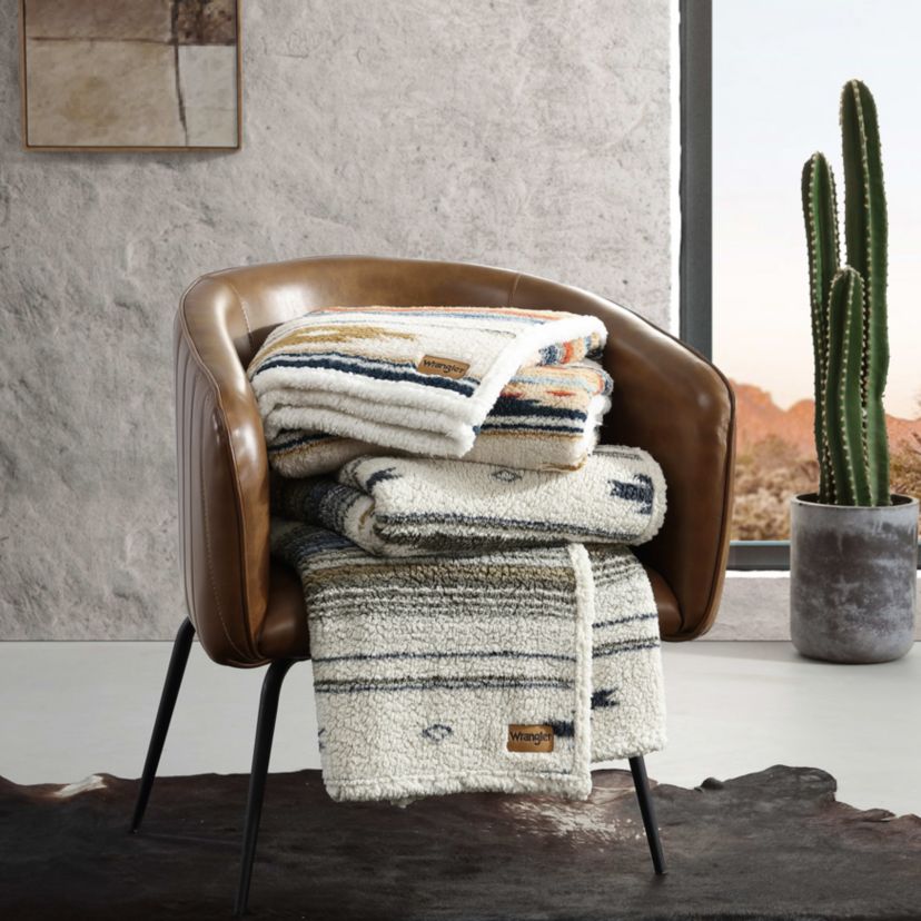 Coytoe Sands Microfiber Throw Blanket