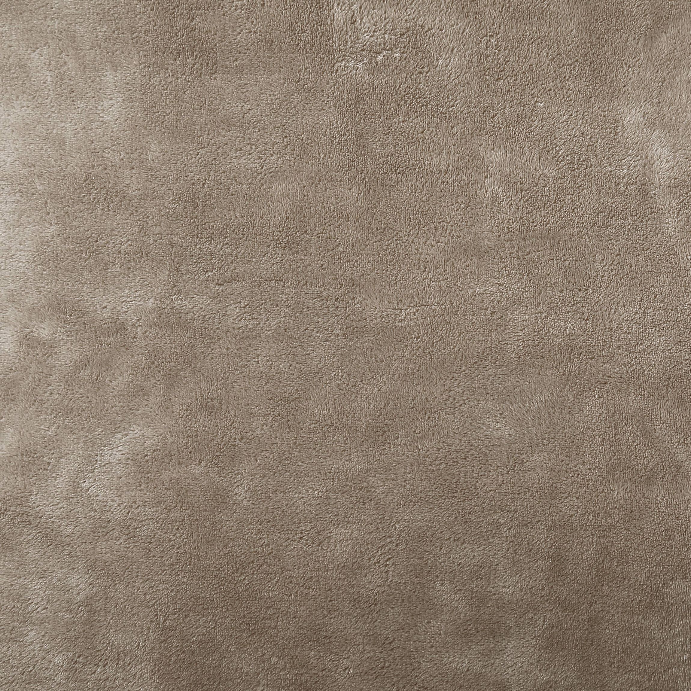 Solid Ultra Soft Plush Microfiber Blanket