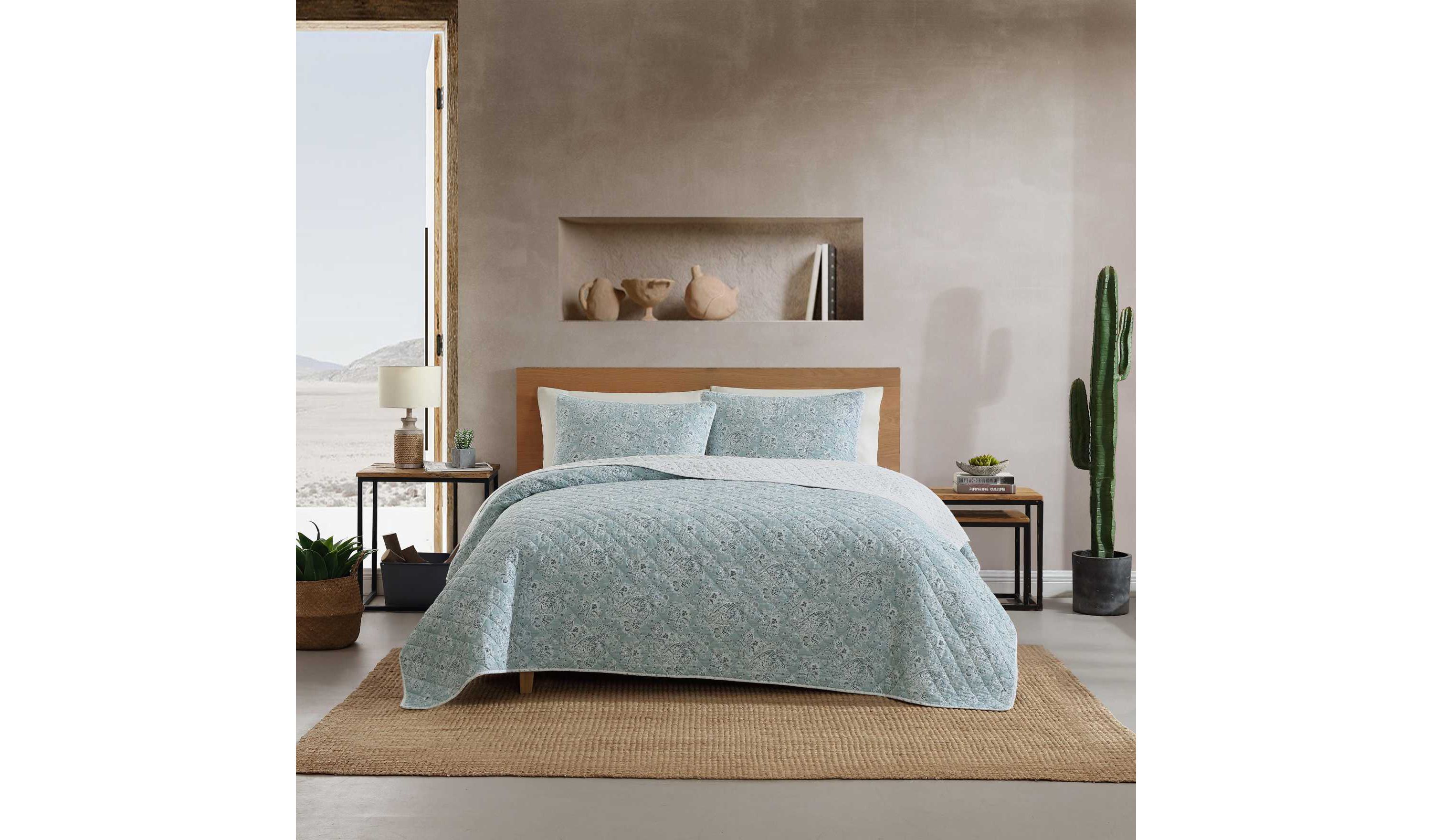 Prairieland Paisley Cotton Quilt Set