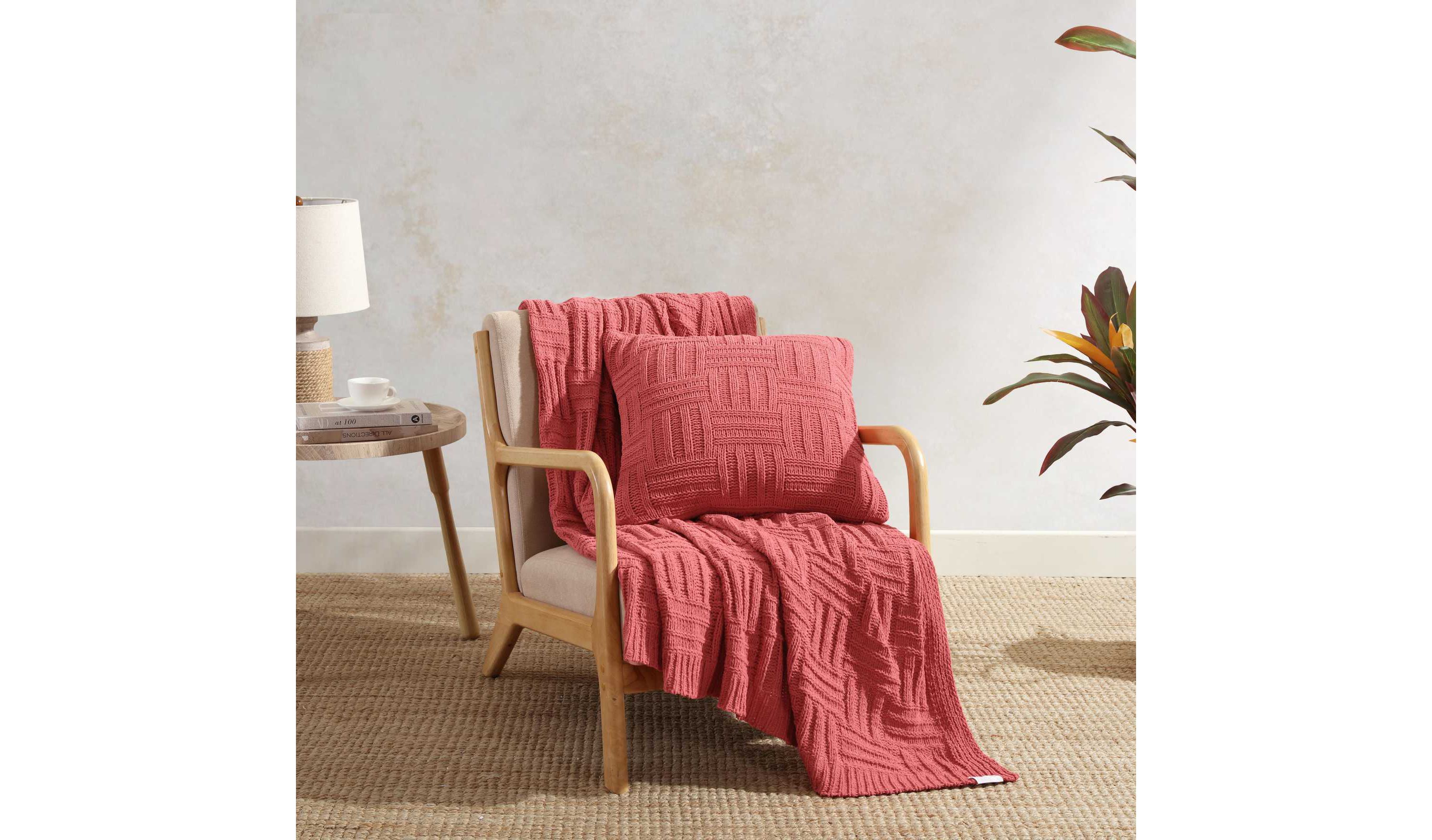 Chain Basket Microfiber Decorative Pillow