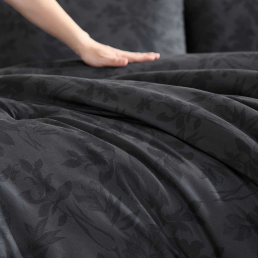Silhouette Floral Microfiber Comforter Sham Bonus Set