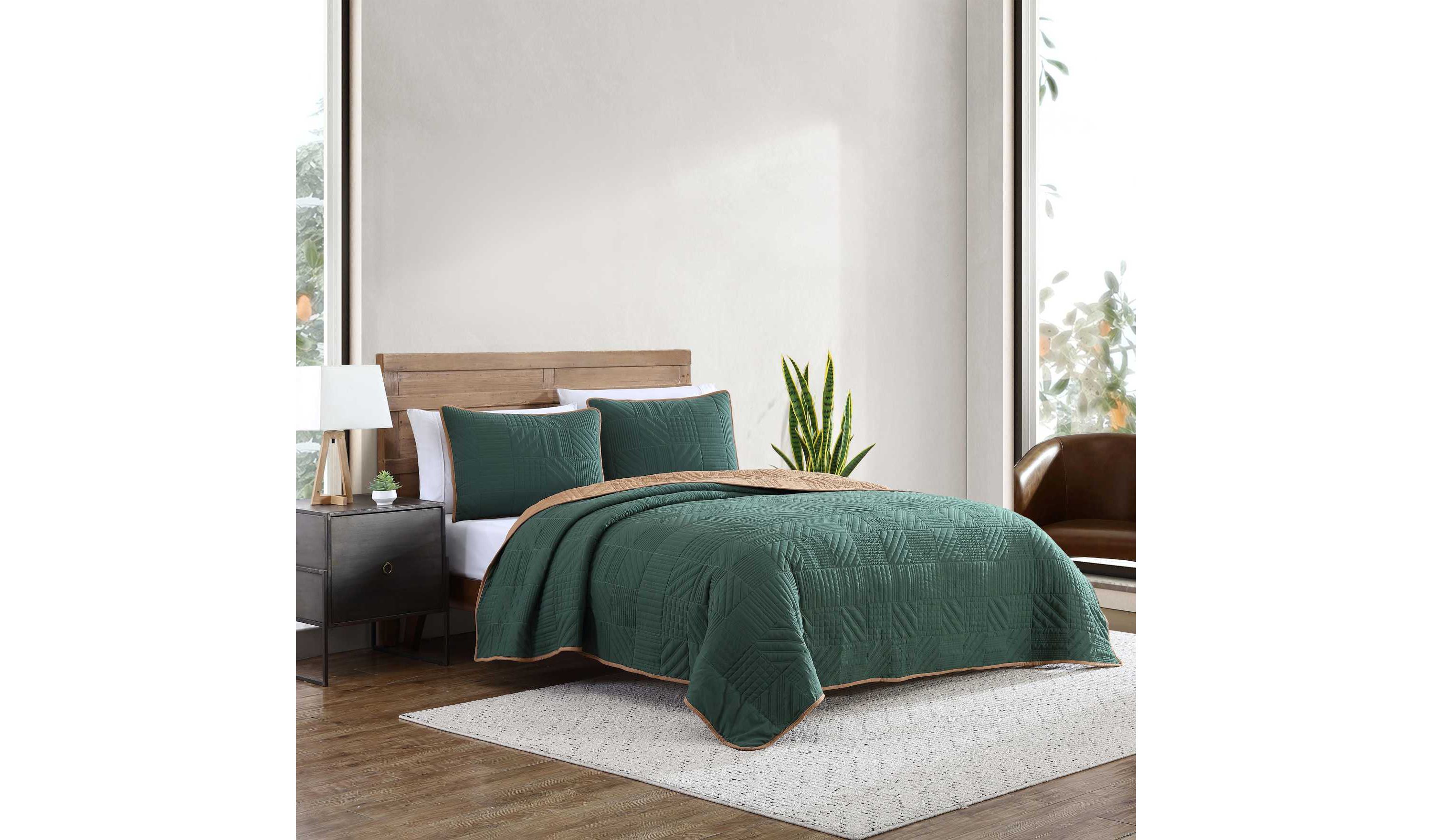 Solid Washed Microfiber Microfiber Quilt Set