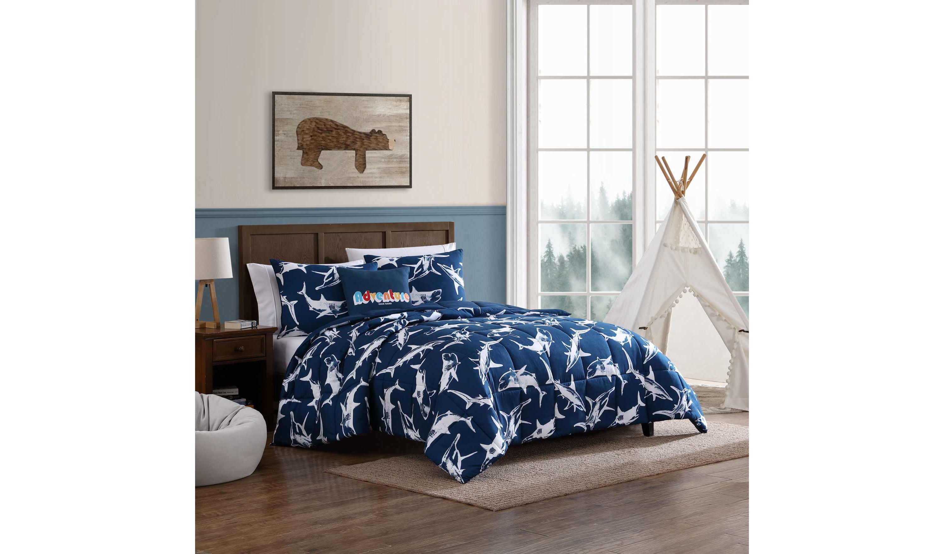 Vinny And Shark Friends Microfiber Comforter Bonus Set